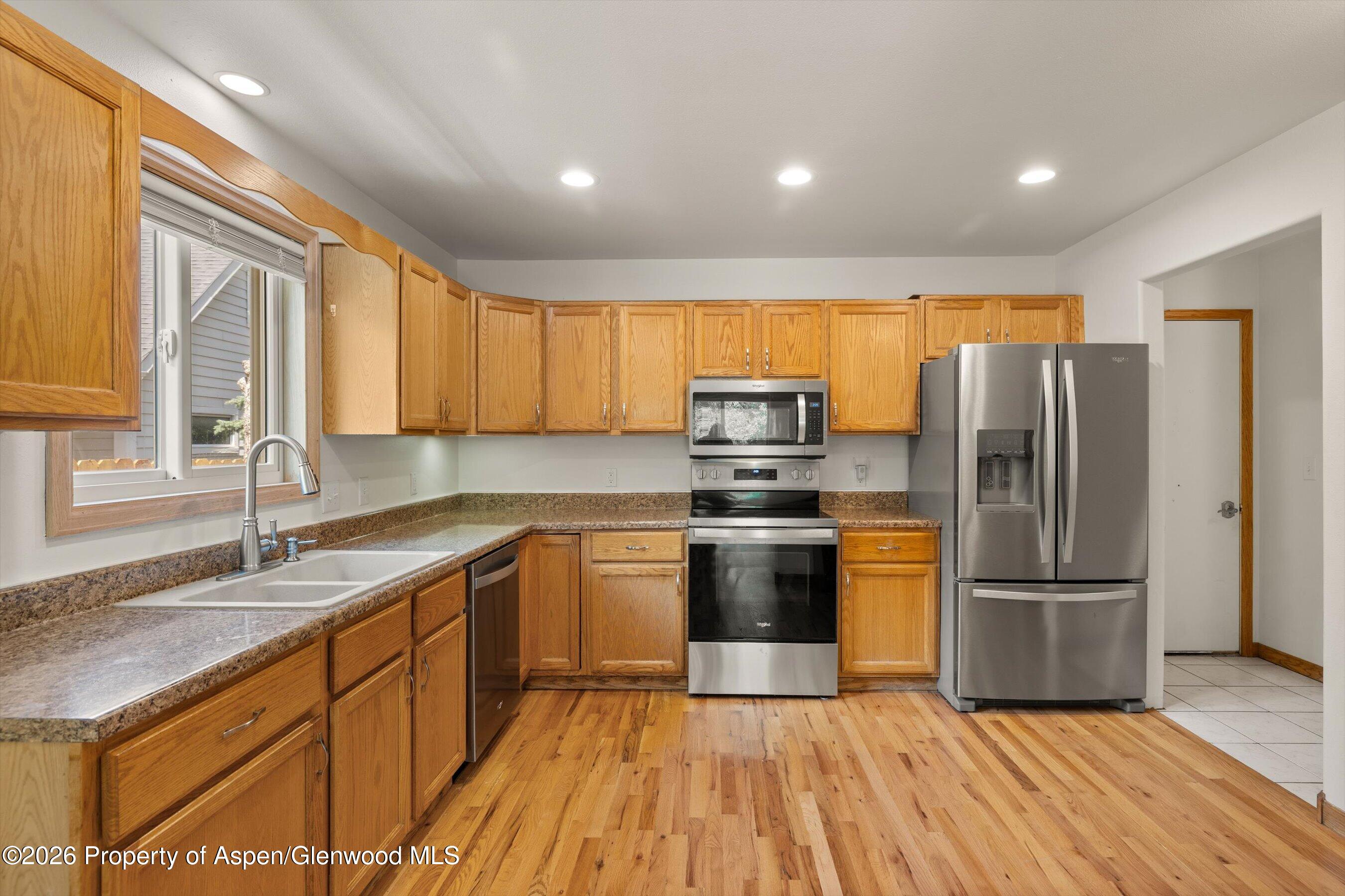 1064 Park West Property Photo 6