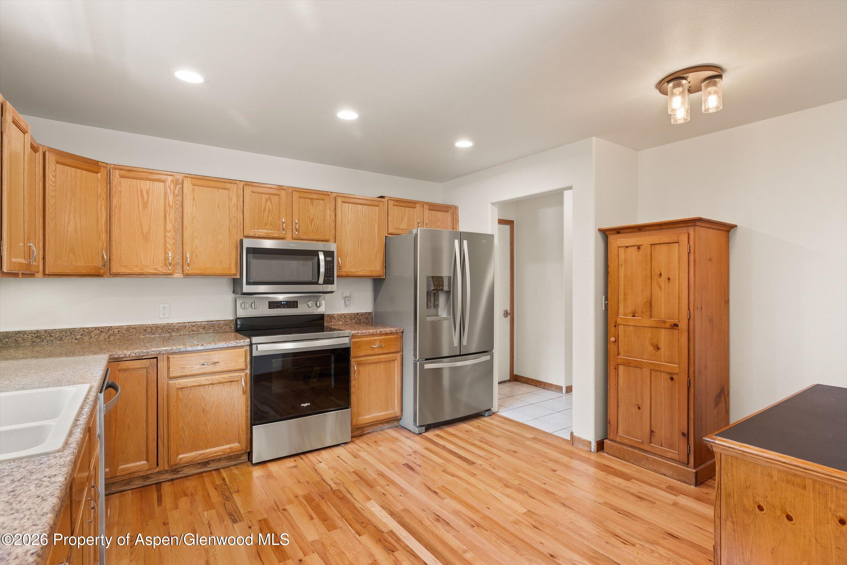 1064 Park West Property Photo 7