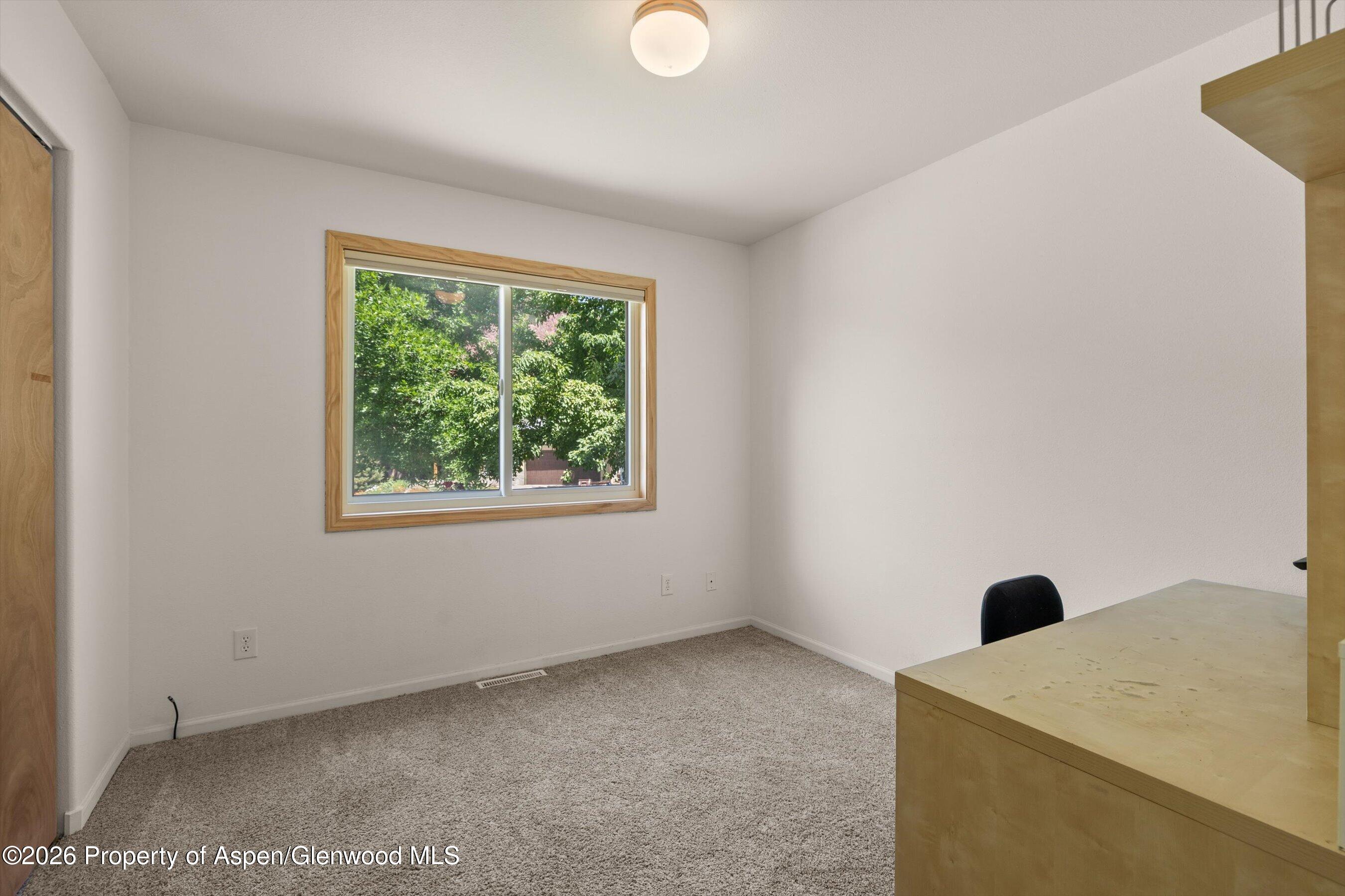 1064 Park West Property Photo 15