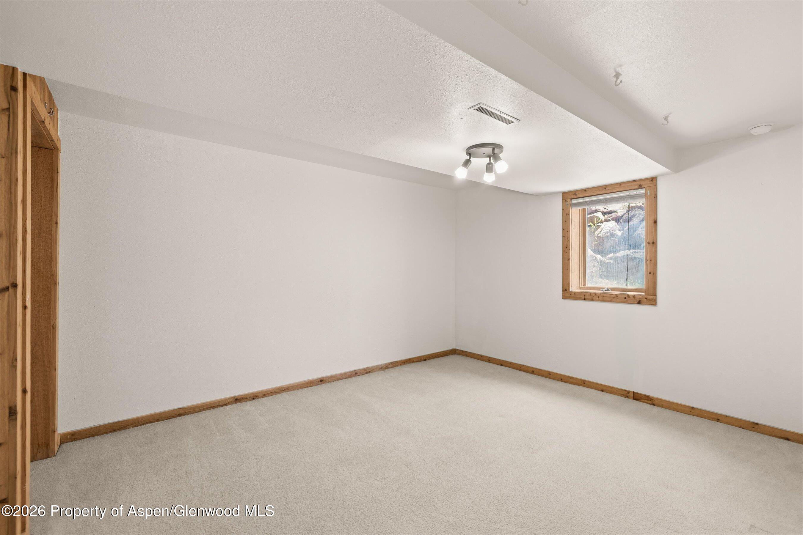 1064 Park West Property Photo 18