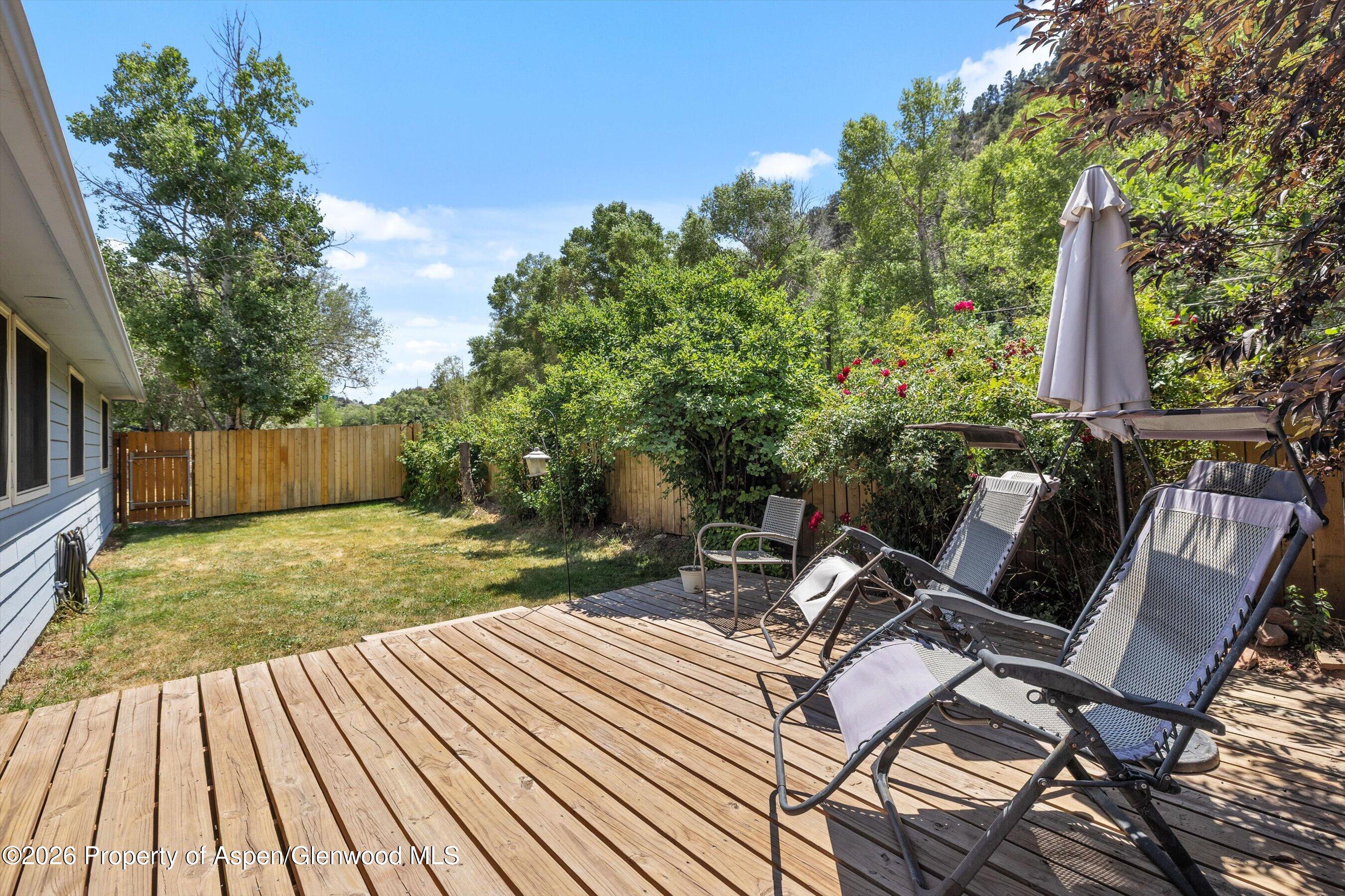 1064 Park West Property Photo 20