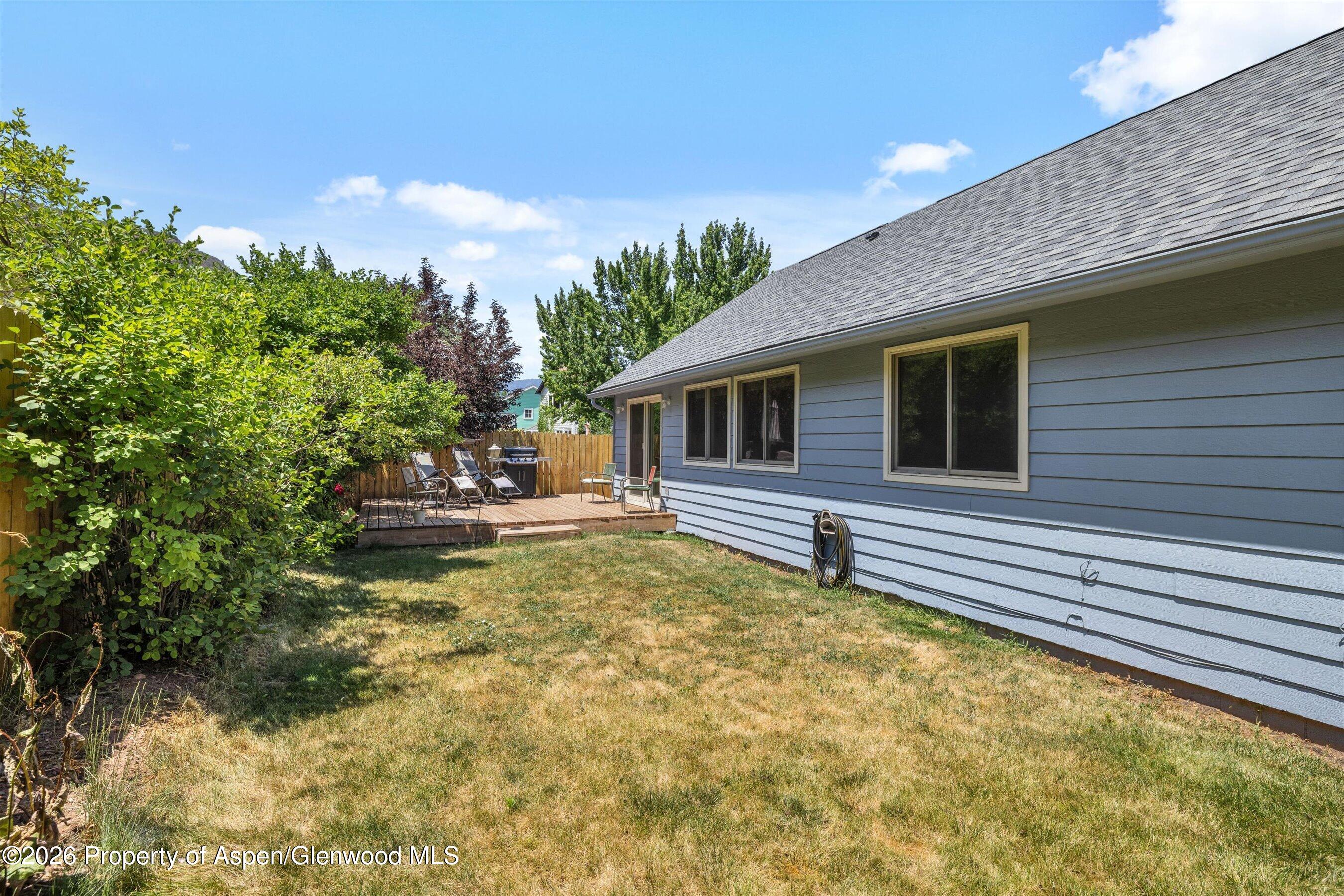 1064 Park West Property Photo 22