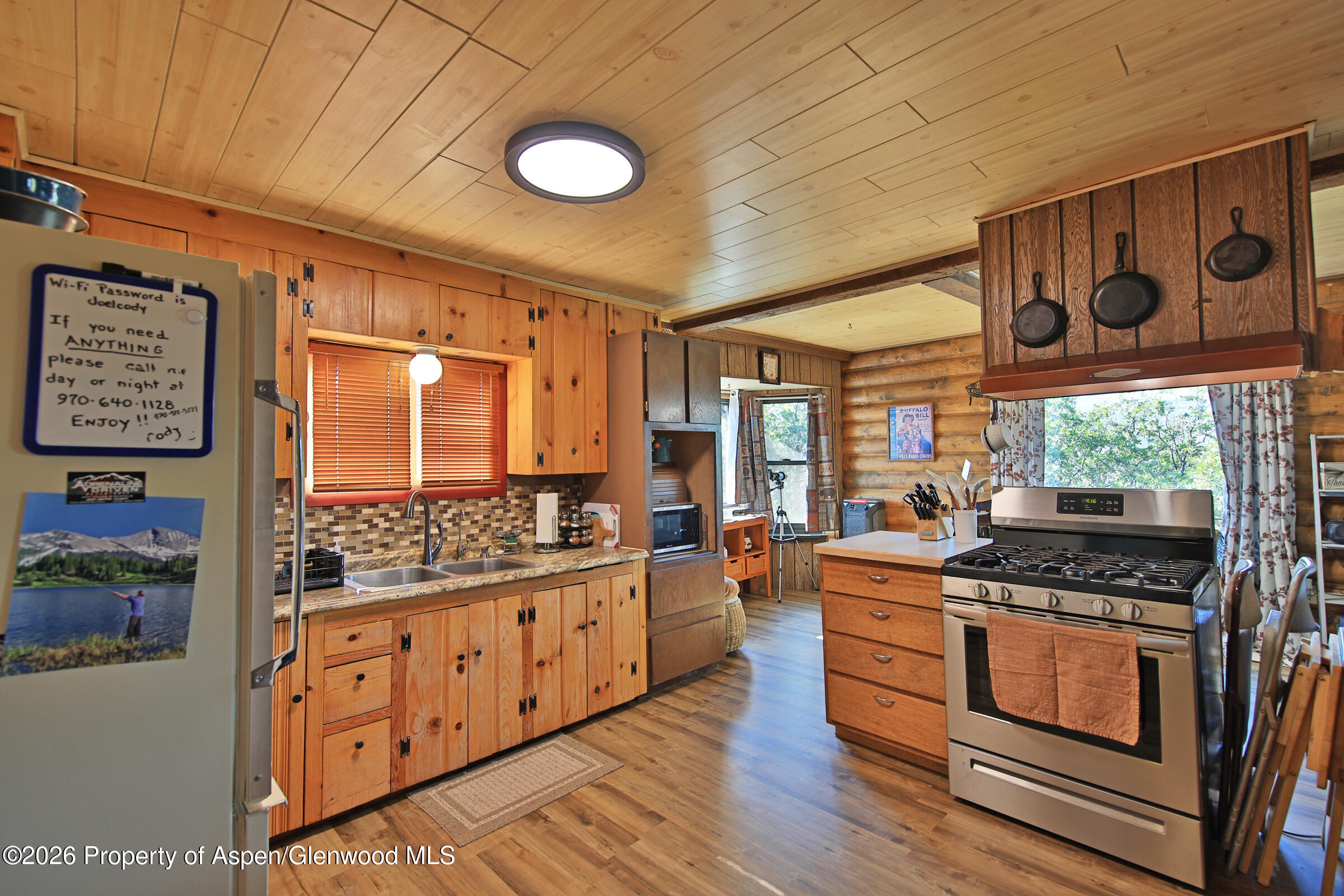 15699 Aspen Glen Lane Property Photo 9