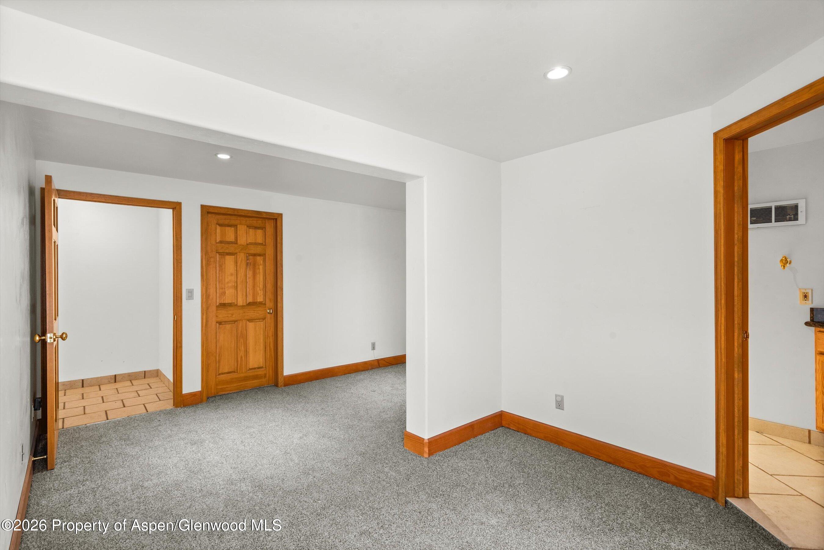 16 Chair Mountain Drive Property Photo 49