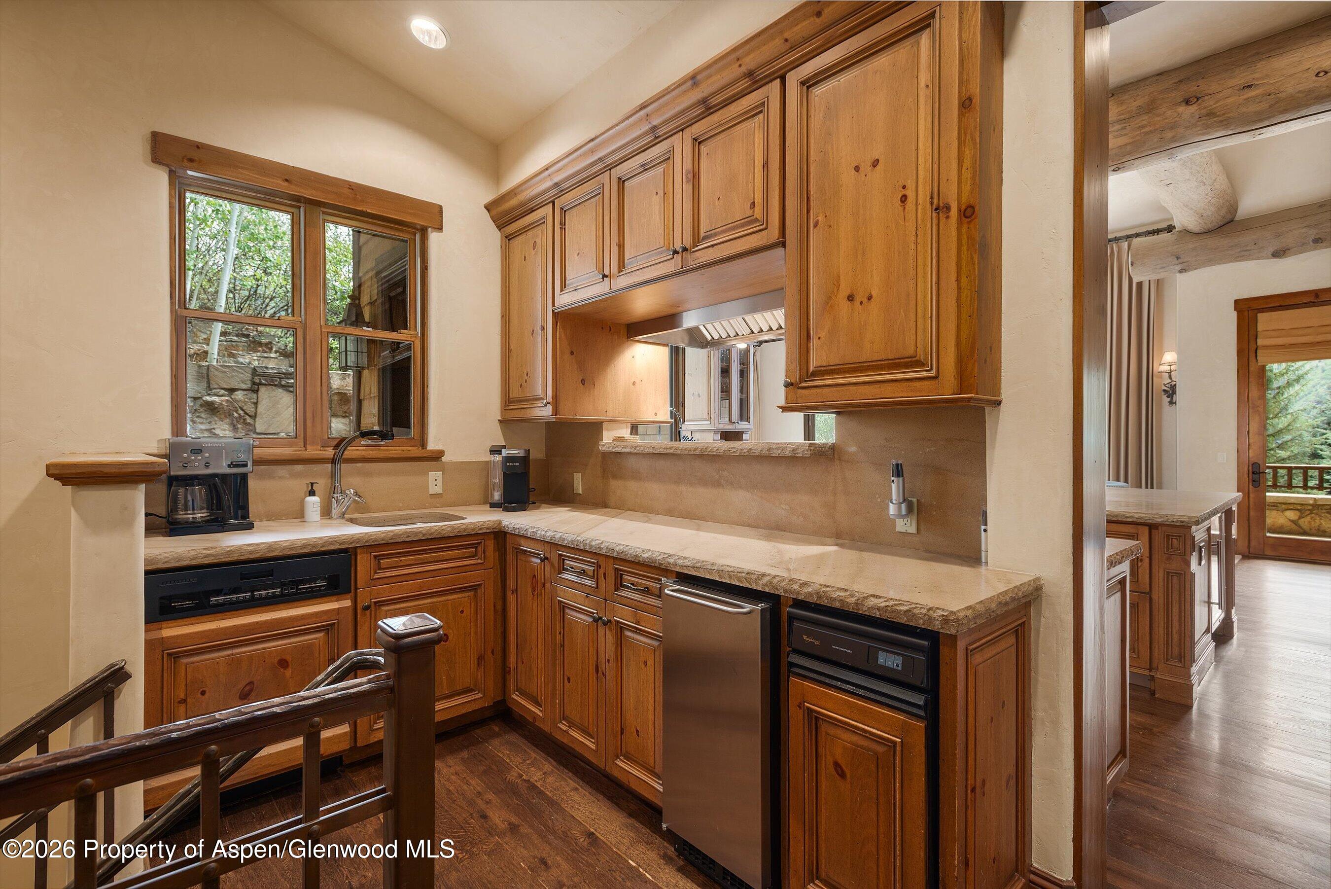 247 Willoughby Way Property Photo 14