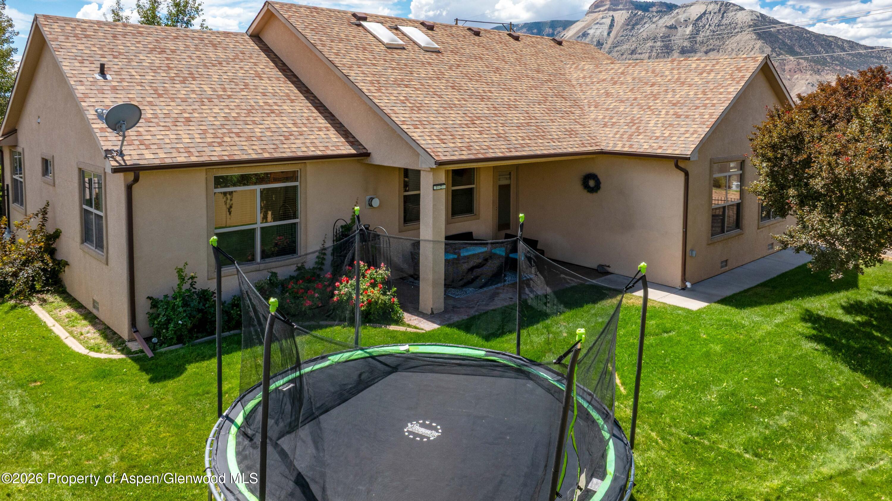 411 Lodgepole Circle Property Photo 8