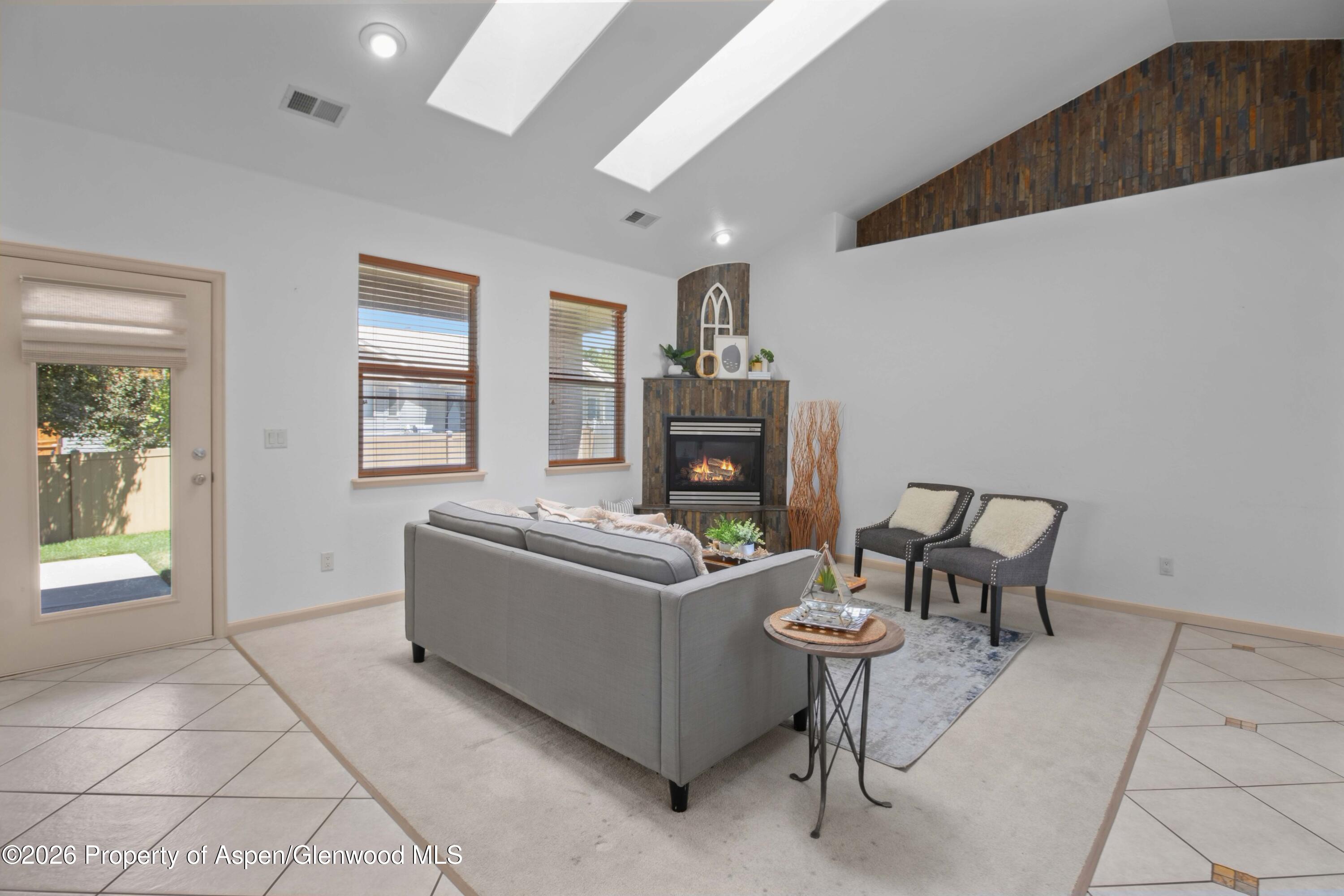 411 Lodgepole Circle Property Photo 11