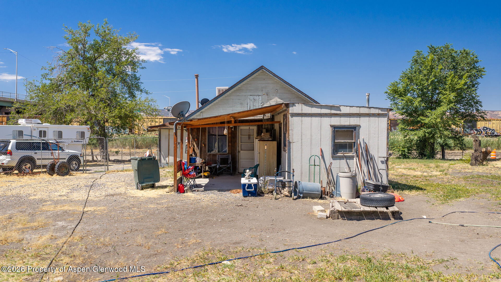 445 Crosby Avenue Property Photo 14