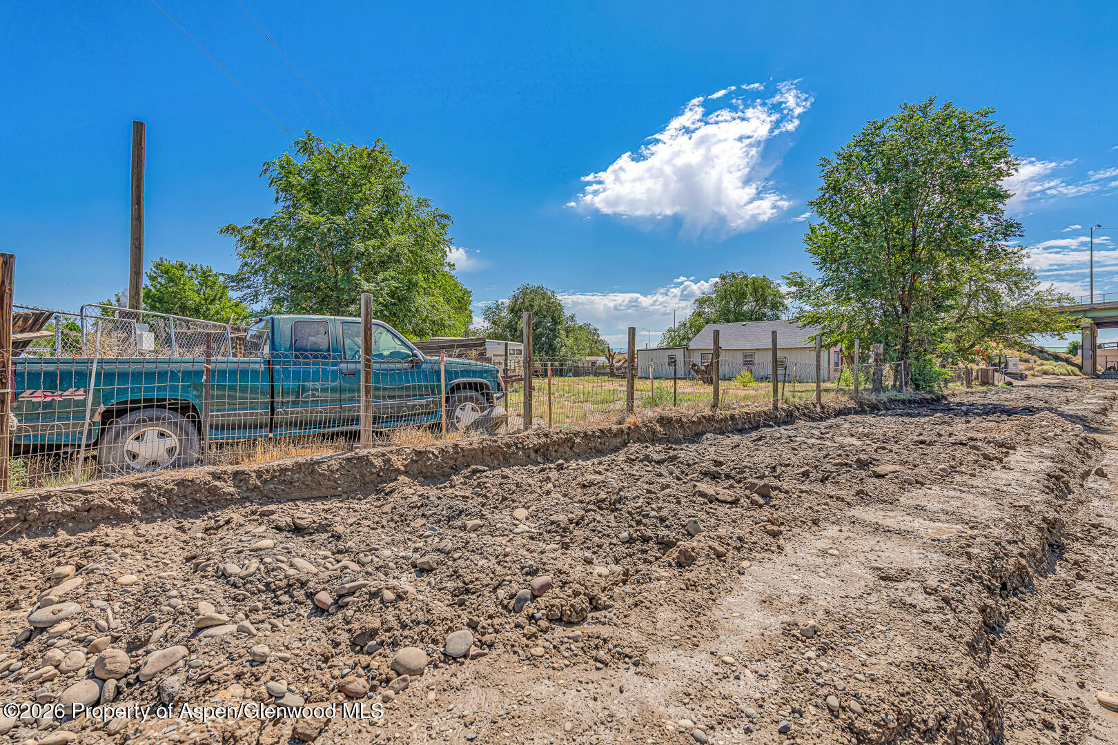 445 Crosby Avenue Property Photo 17