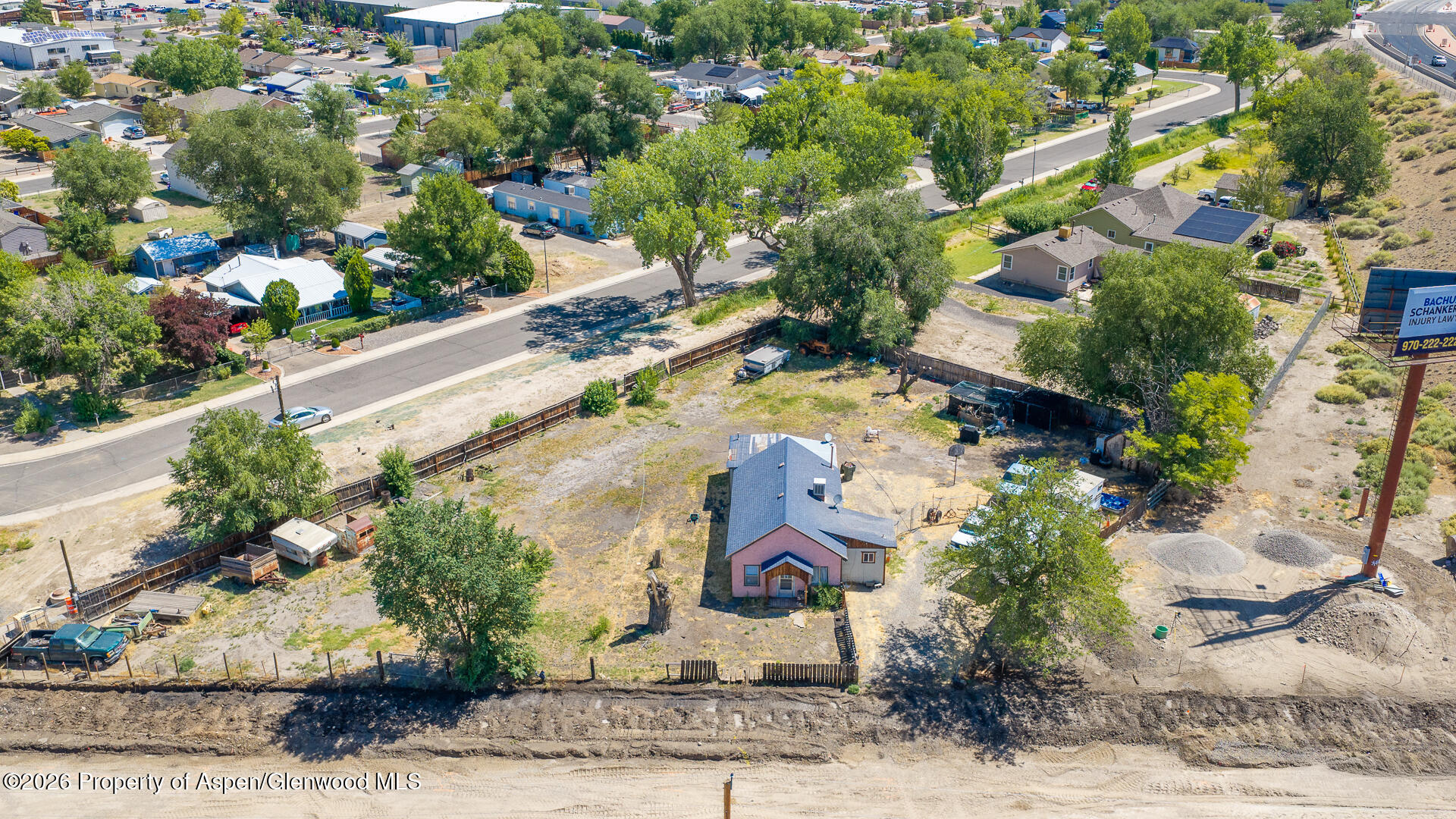 445 Crosby Avenue Property Photo 19