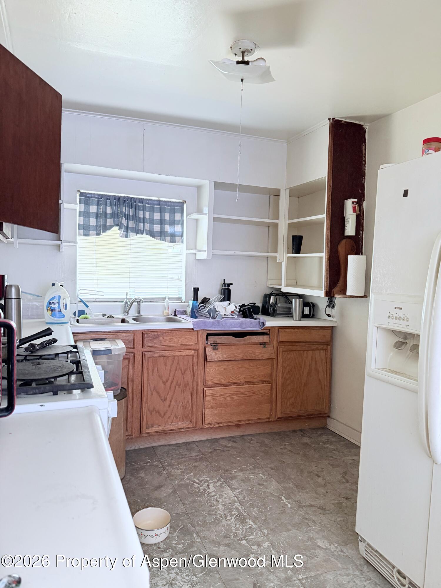 445 Crosby Avenue Property Photo 31