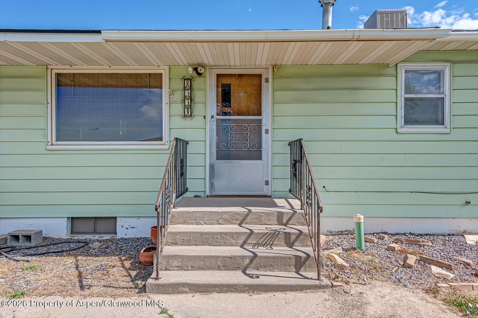 2534 G 3/8 Road Property Photo 6
