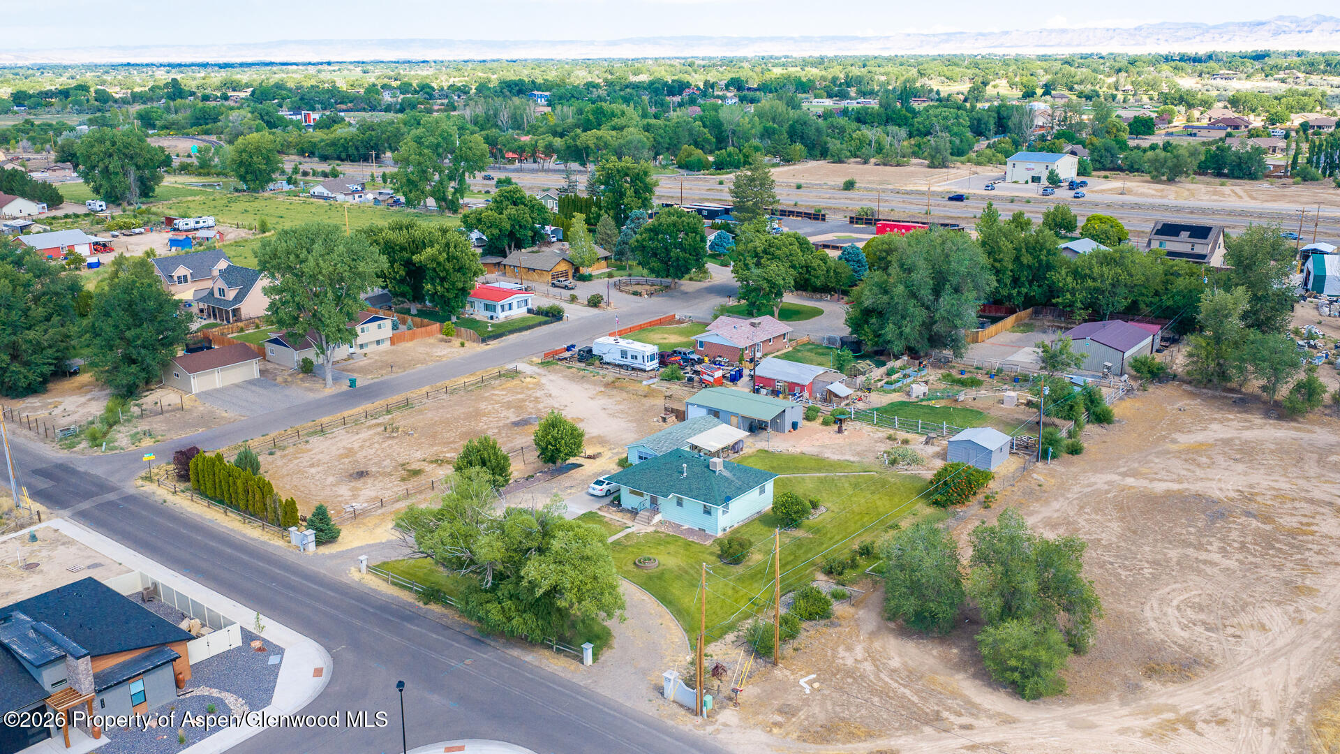 2534 G 3/8 Road Property Photo 16