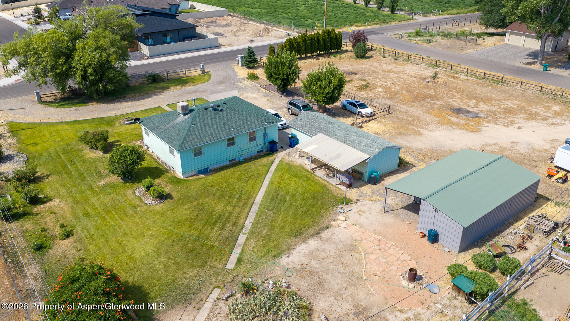 2534 G 3/8 Road Property Photo 25