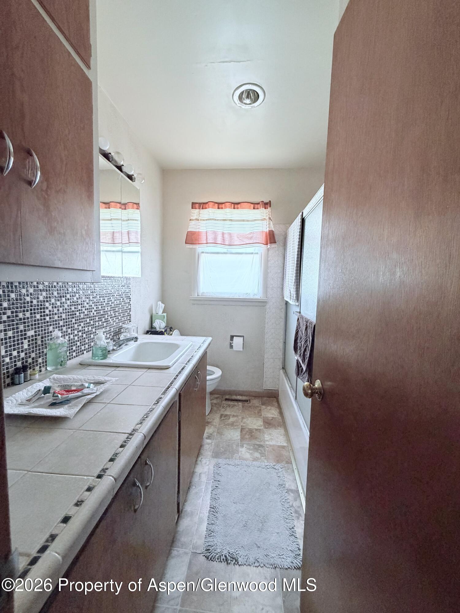 2534 G 3/8 Road Property Photo 30