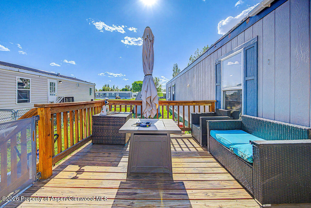 925 W 1st Street 311 Property Photo 1