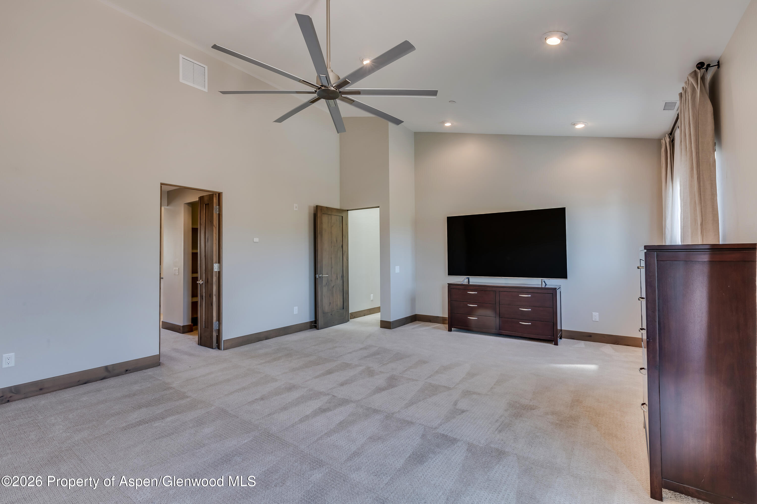217 Overlook Ridge Property Photo 8