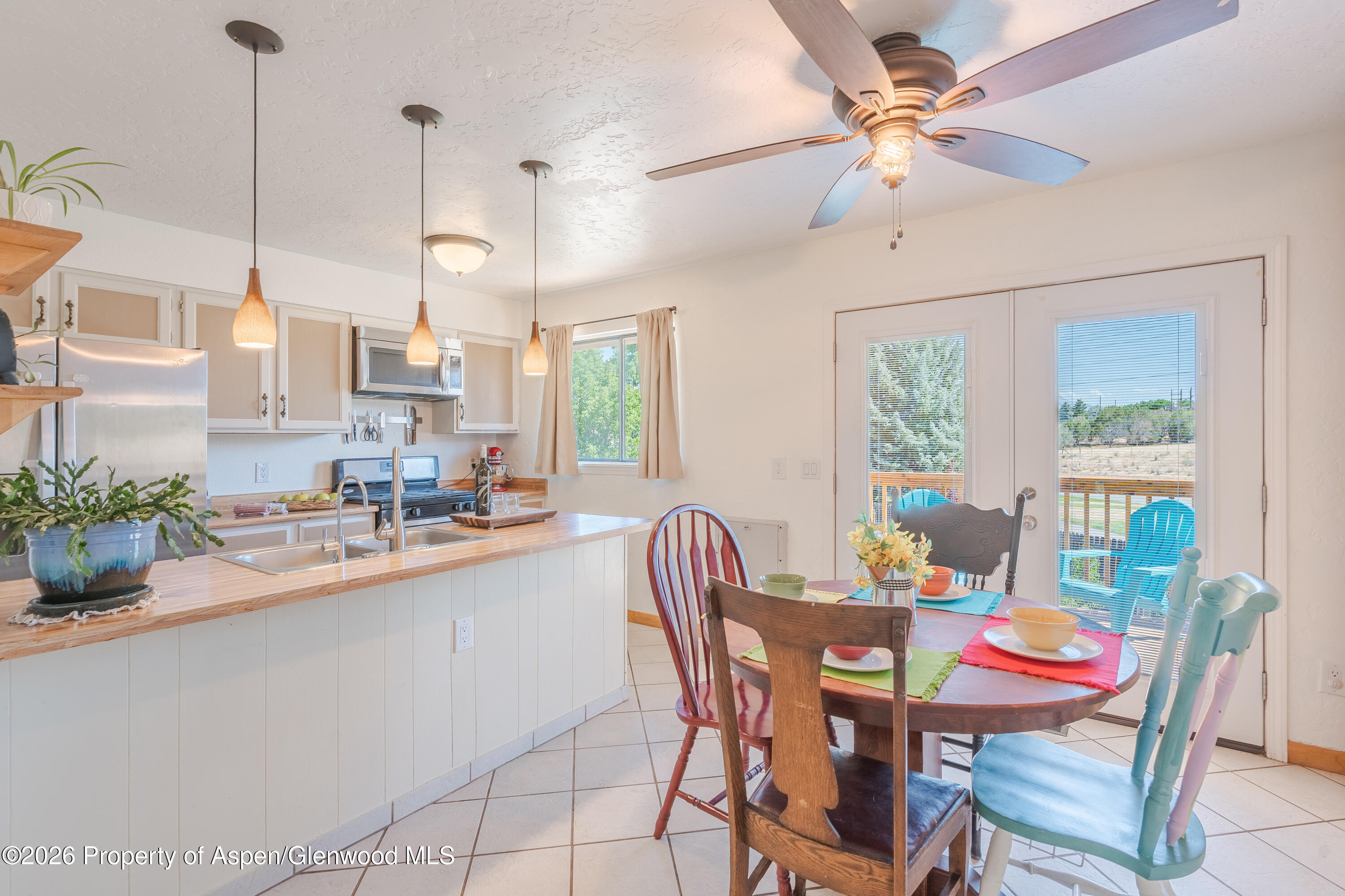 53 Aspen Way Property Photo 5