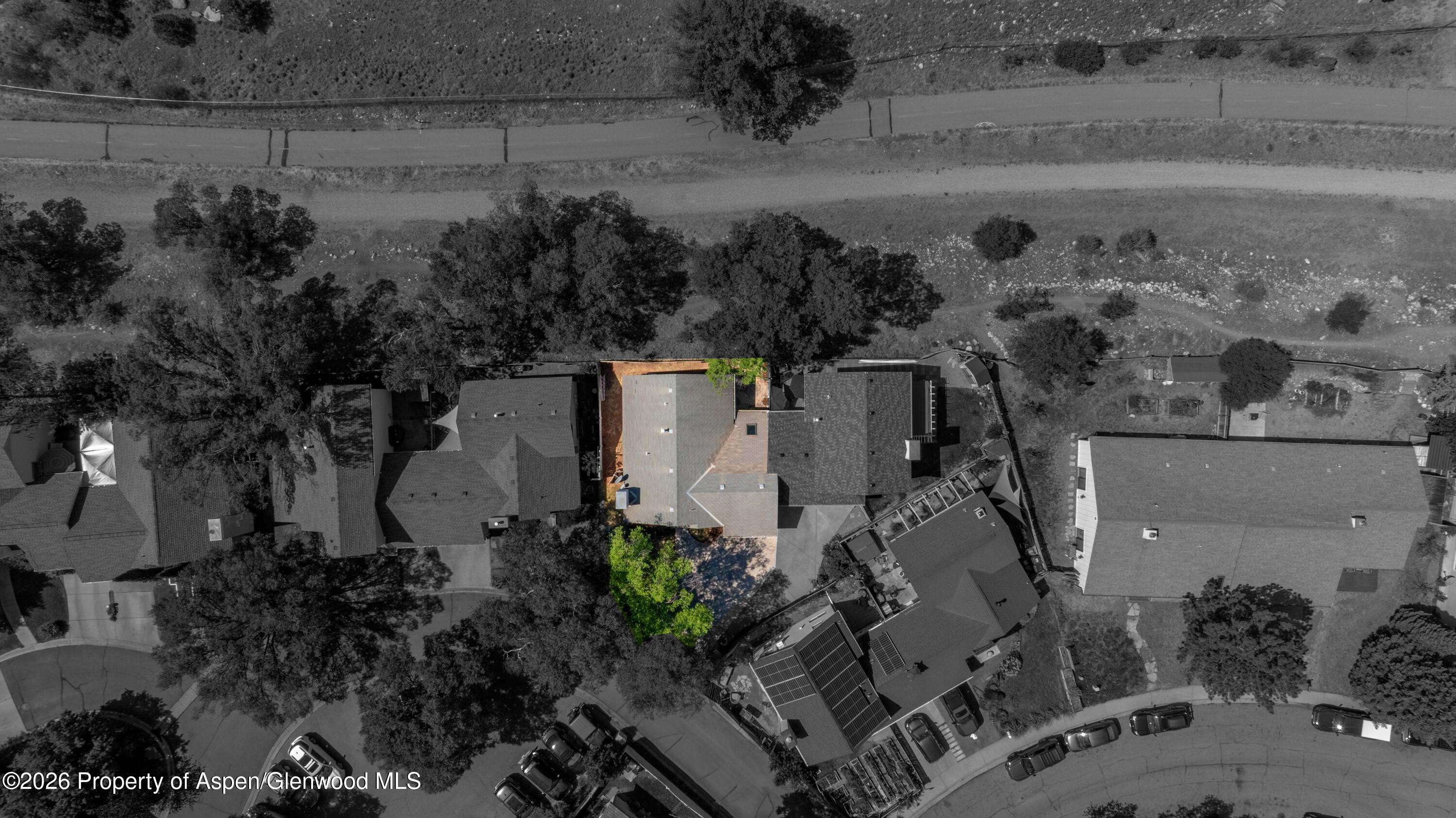 1007 Crown Drive Property Photo 6