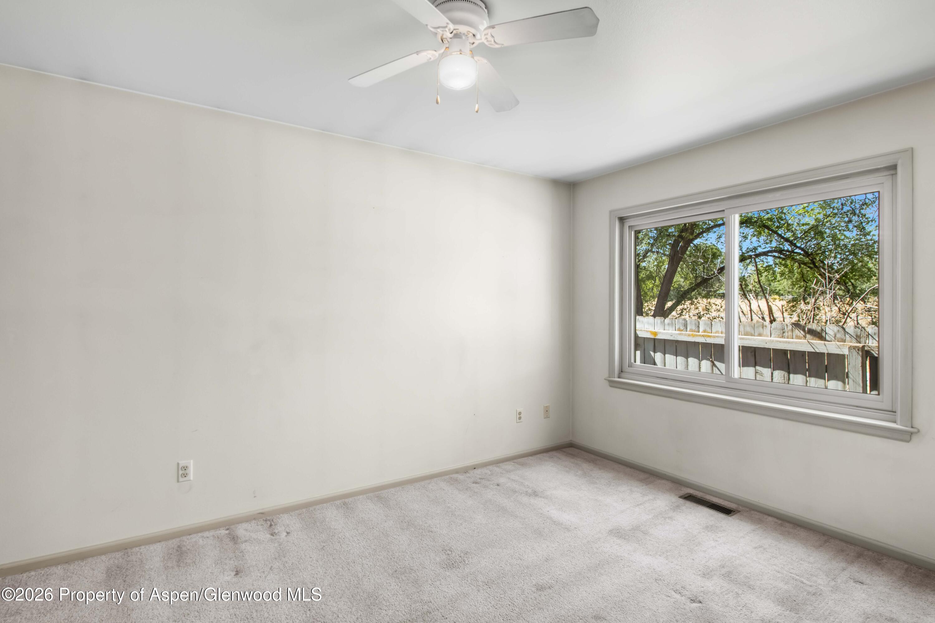 1007 Crown Drive Property Photo 23