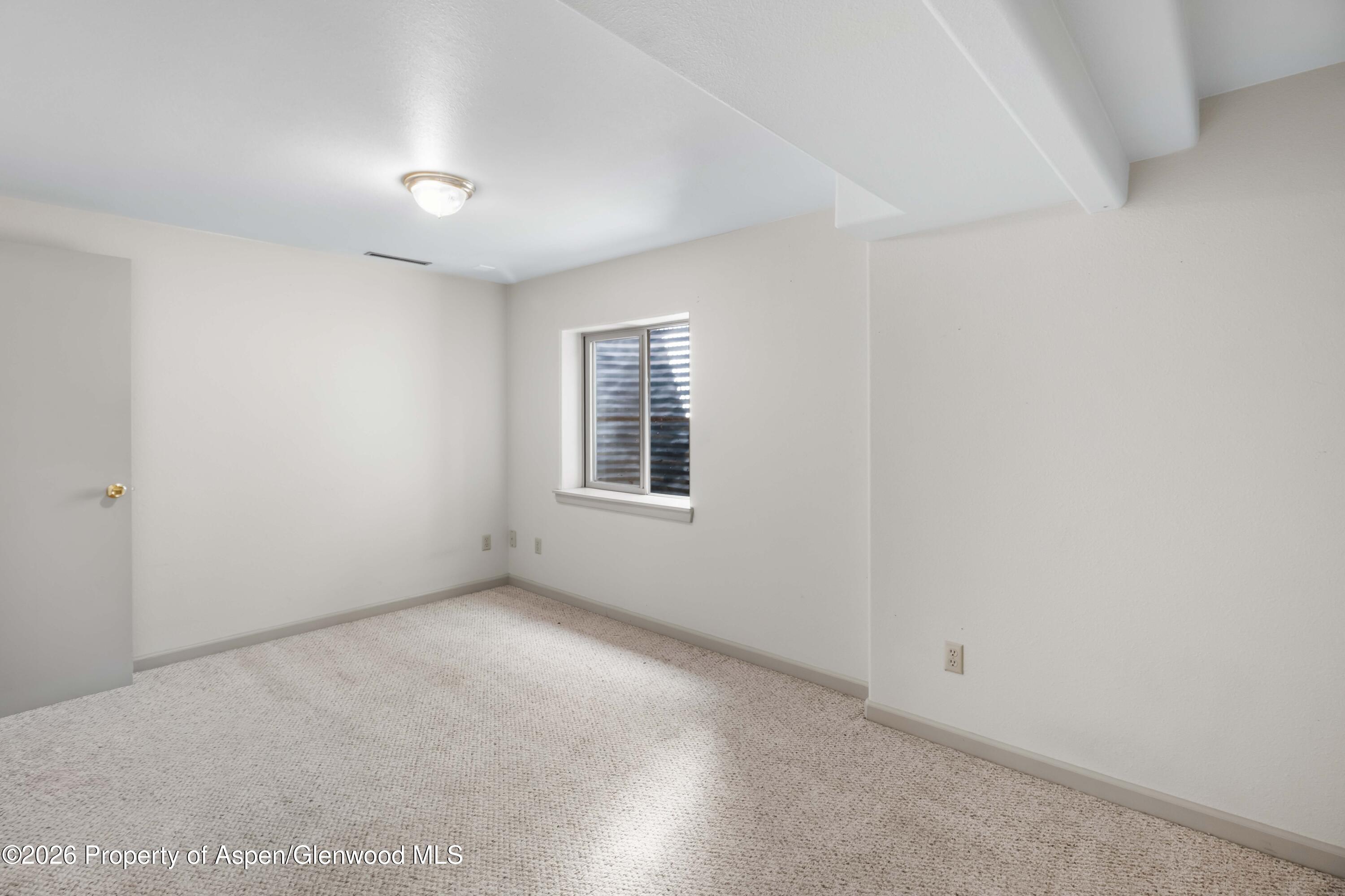1007 Crown Drive Property Photo 33