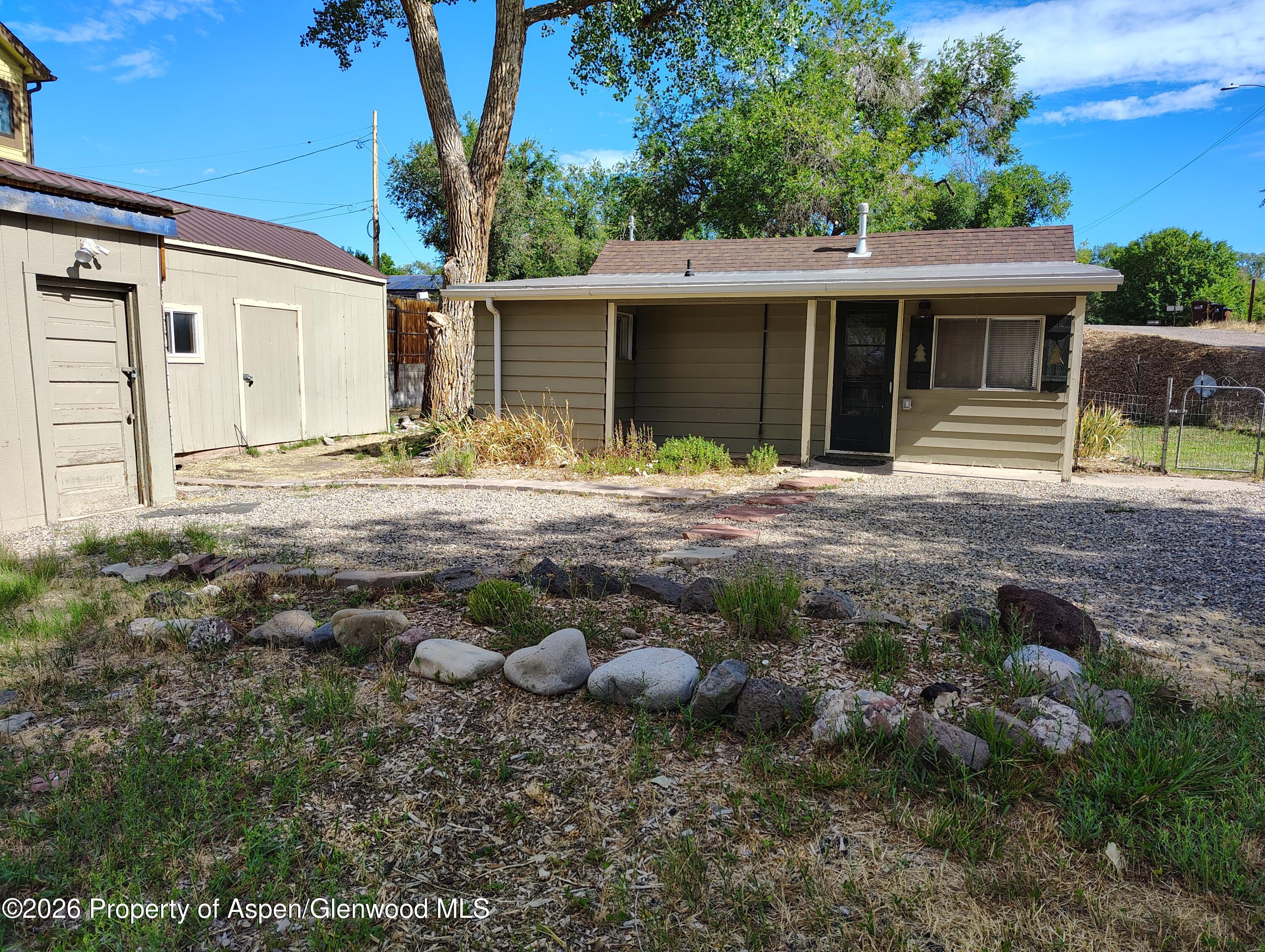 161 E 10th Street Property Photo 5