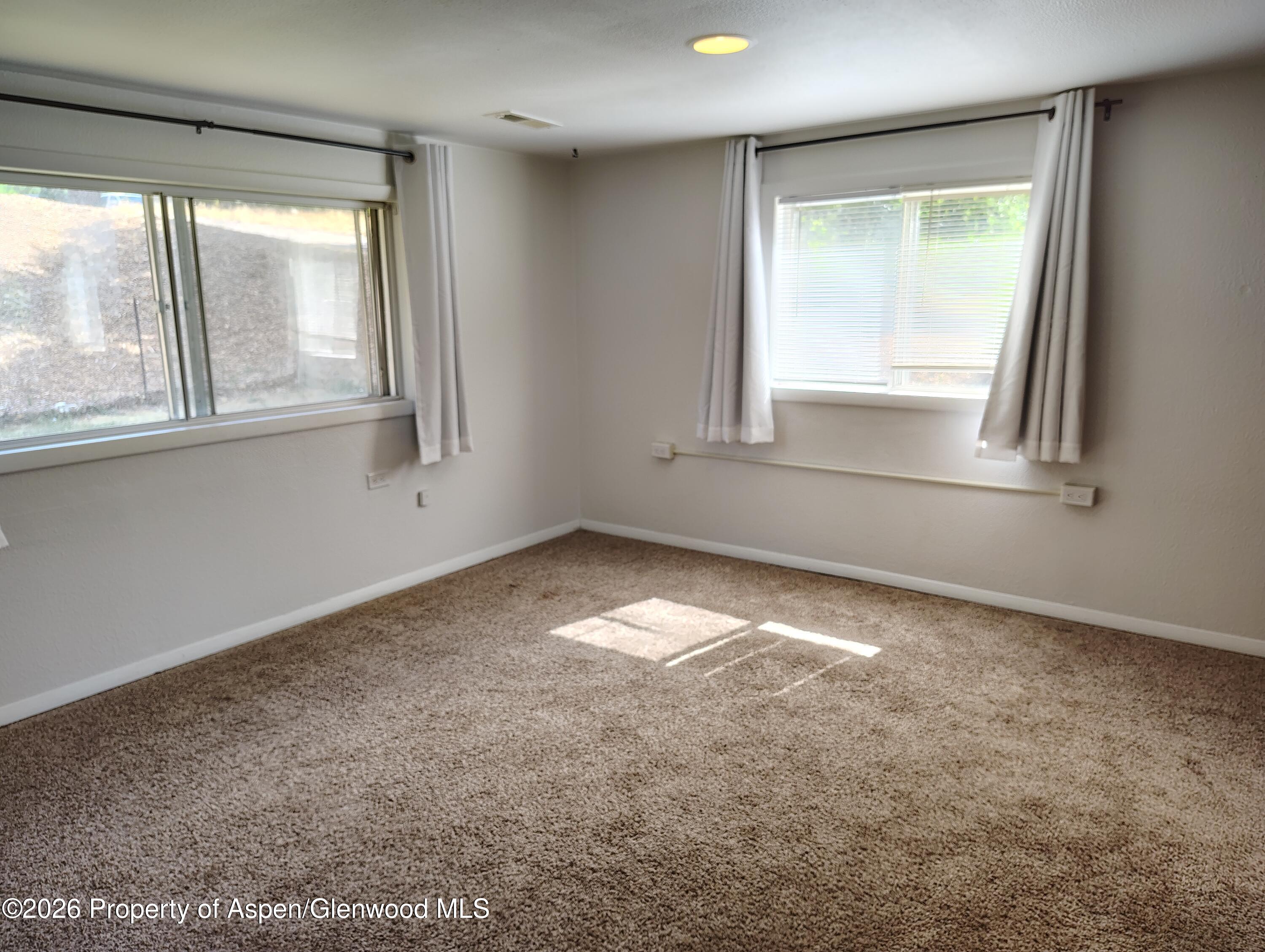 161 E 10th Street Property Photo 13