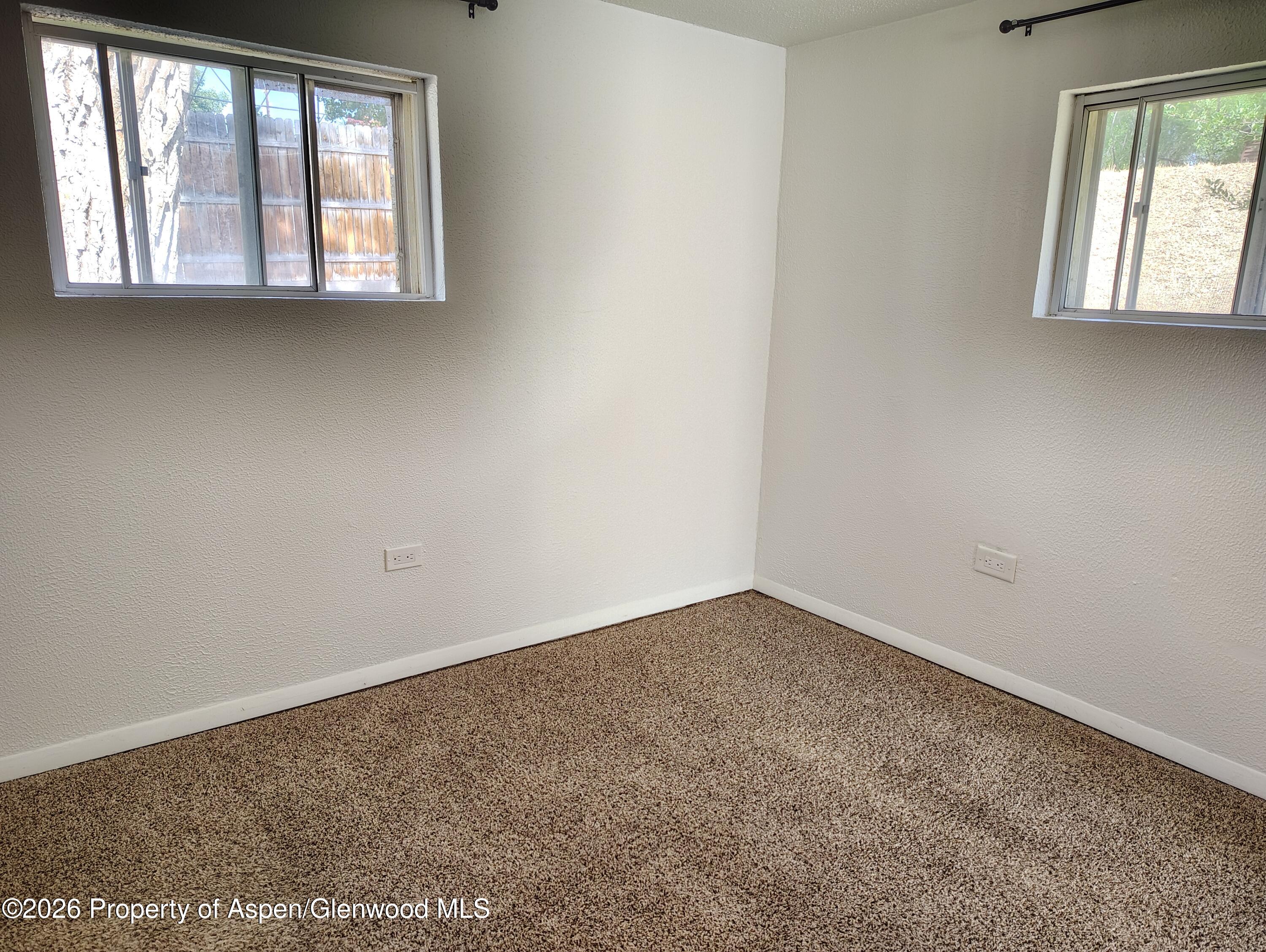 161 E 10th Street Property Photo 16