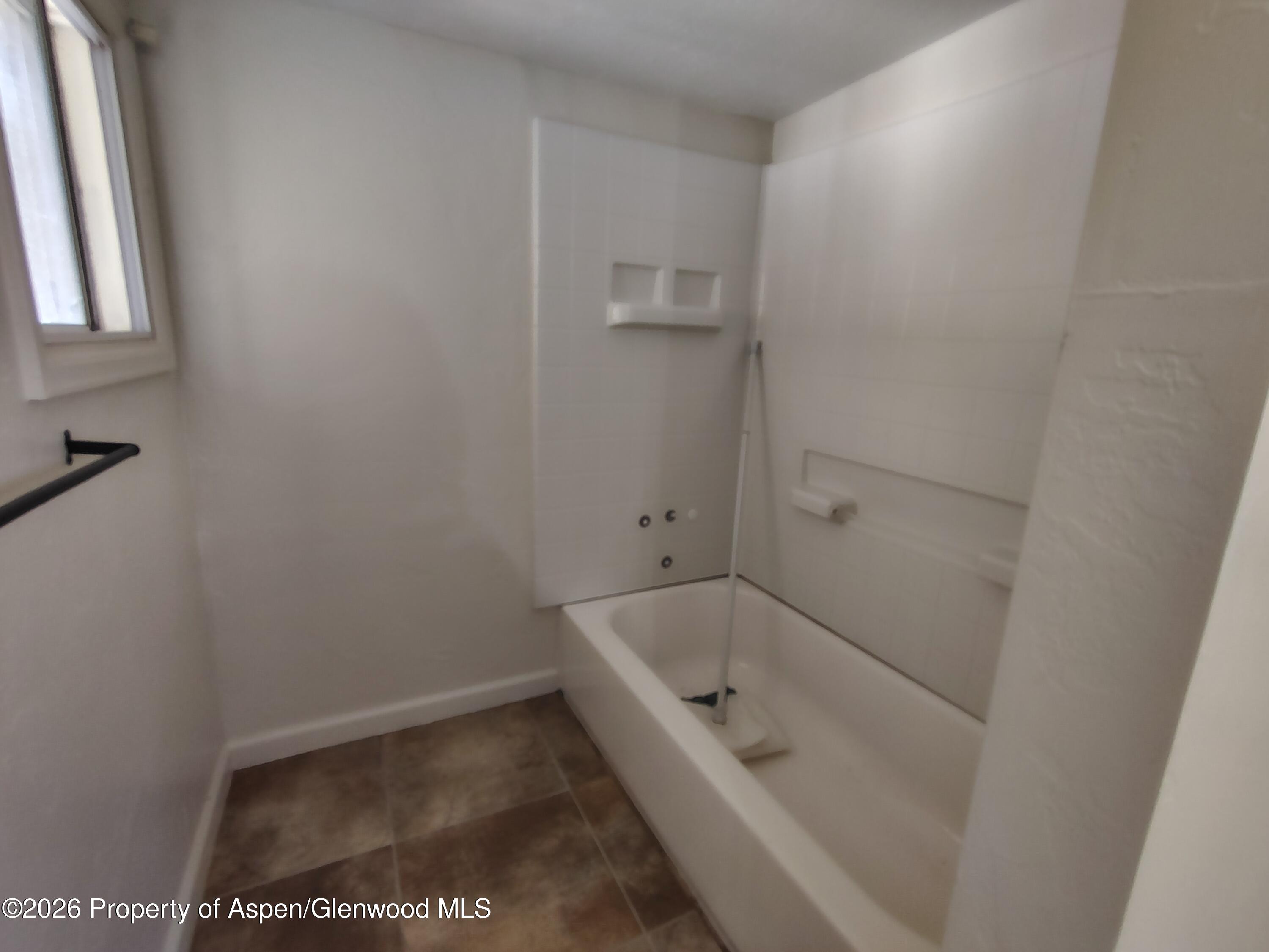 161 E 10th Street Property Photo 18