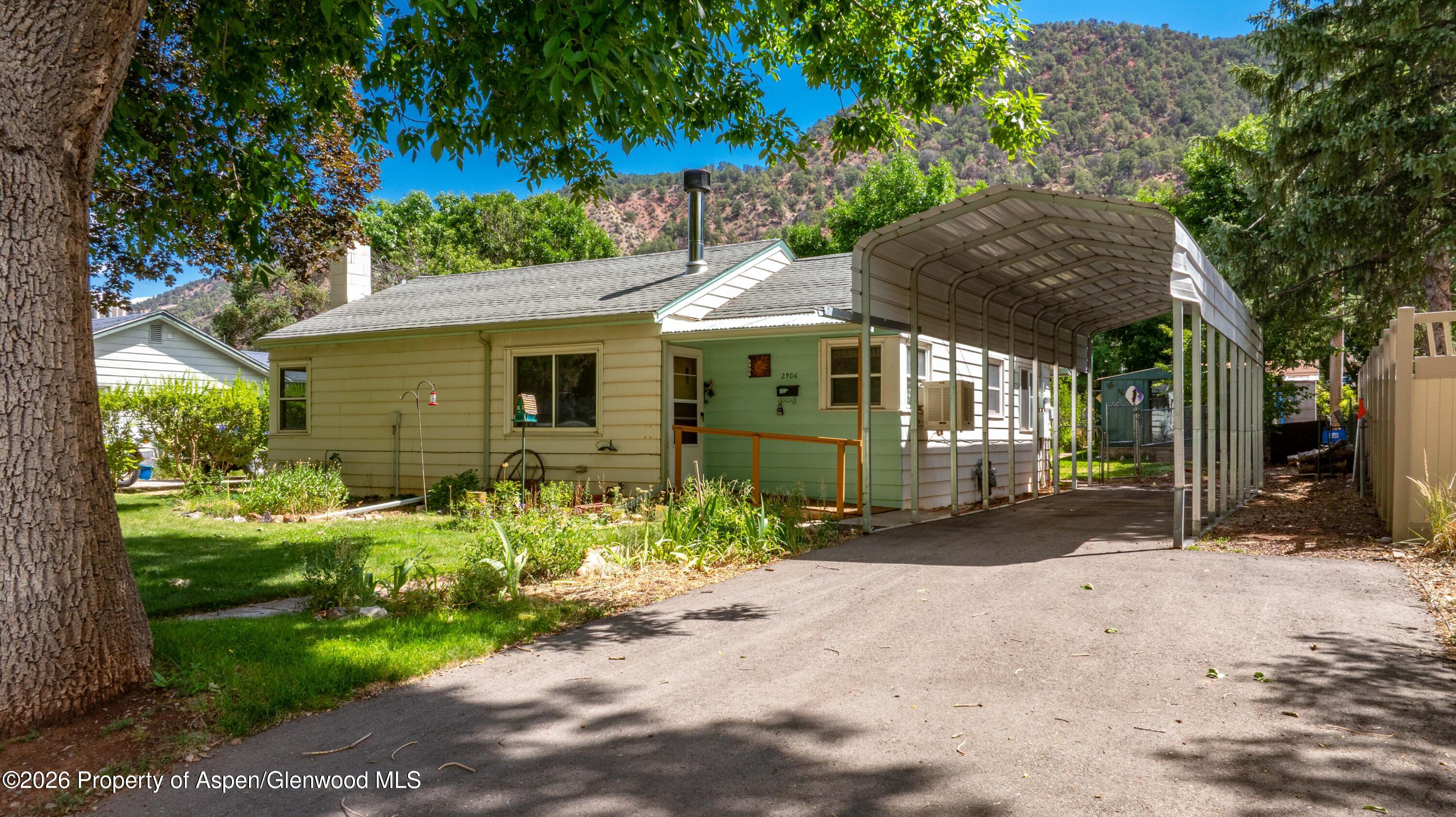 2906 Sopris Avenue Property Photo 1