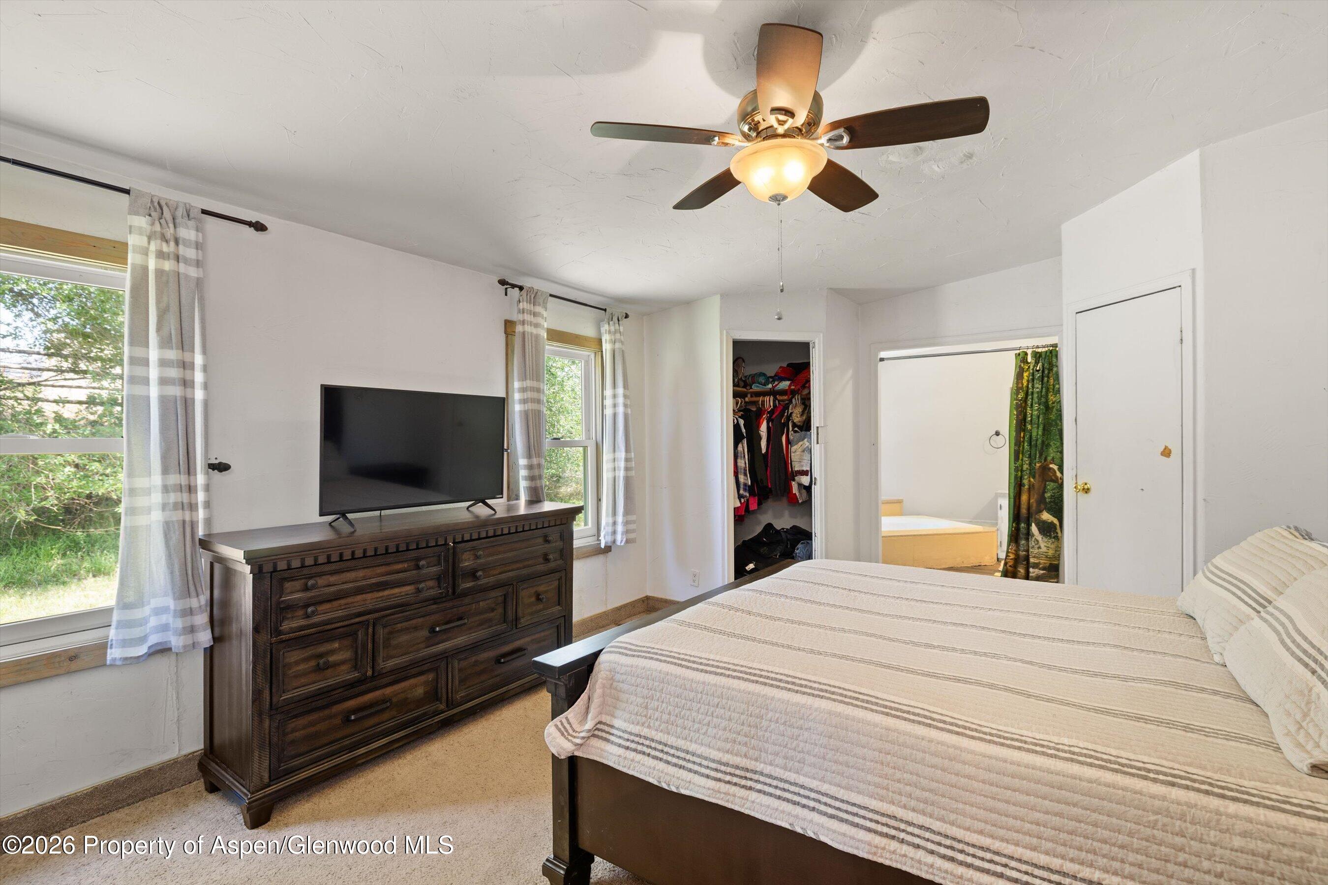 576 E Vista Drive Property Photo 10