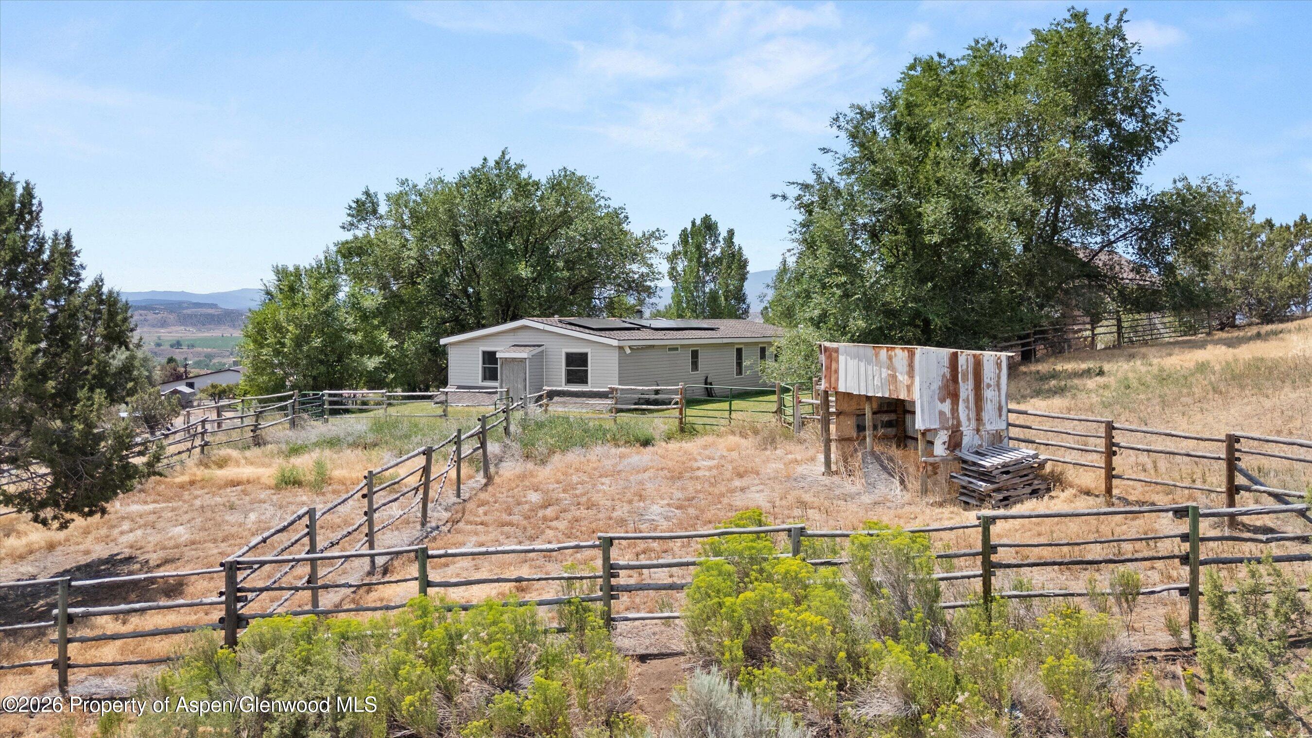 576 E Vista Drive Property Photo 18