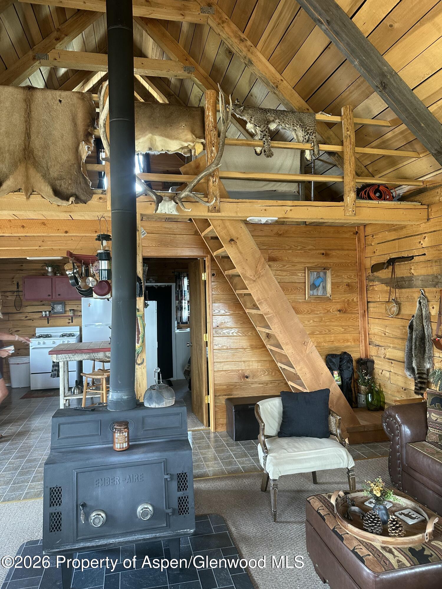 1244 Boulder Drive Property Photo 4