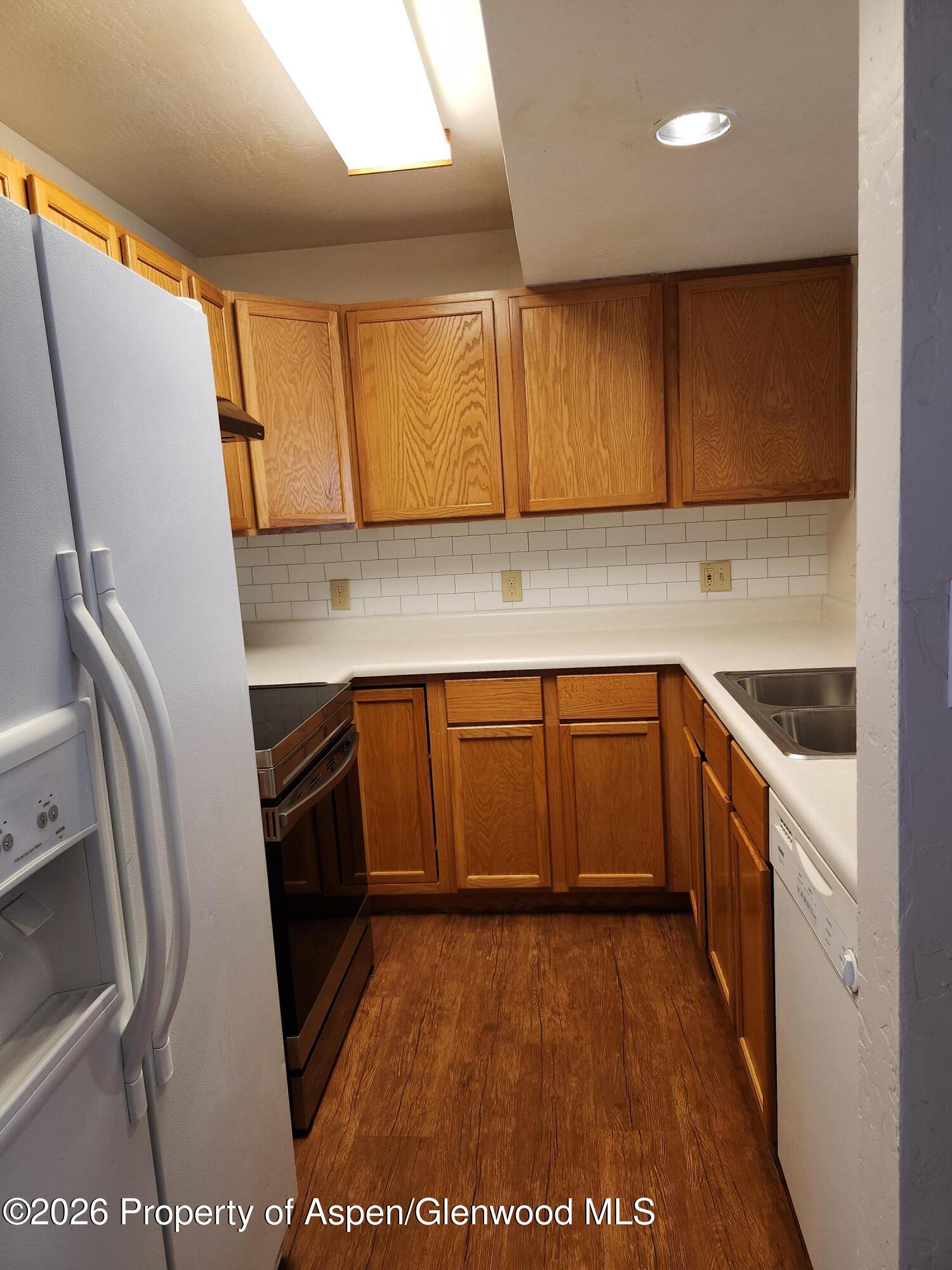 2502 Rail Avenue Property Photo 4