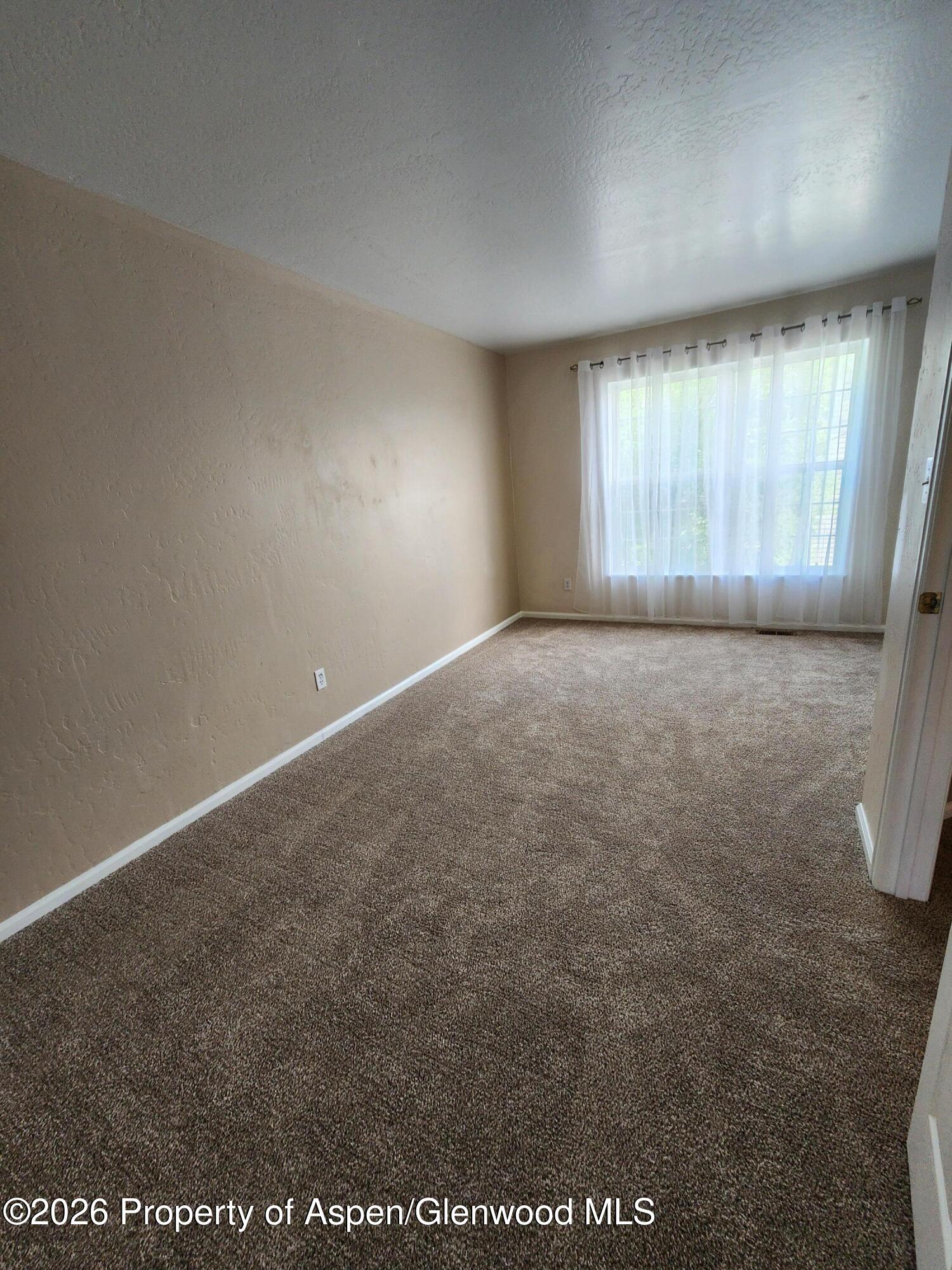 2502 Rail Avenue Property Photo 10