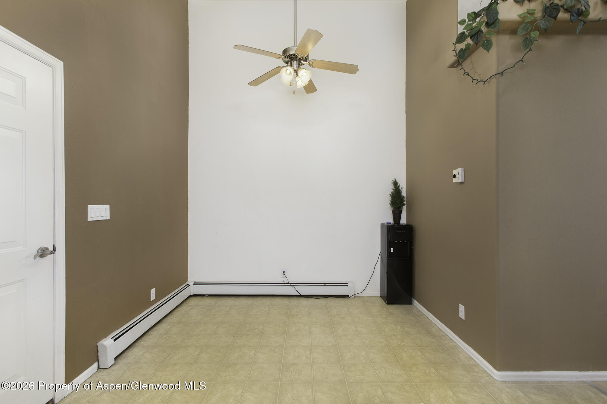 333 Columbine Drive Property Photo 8