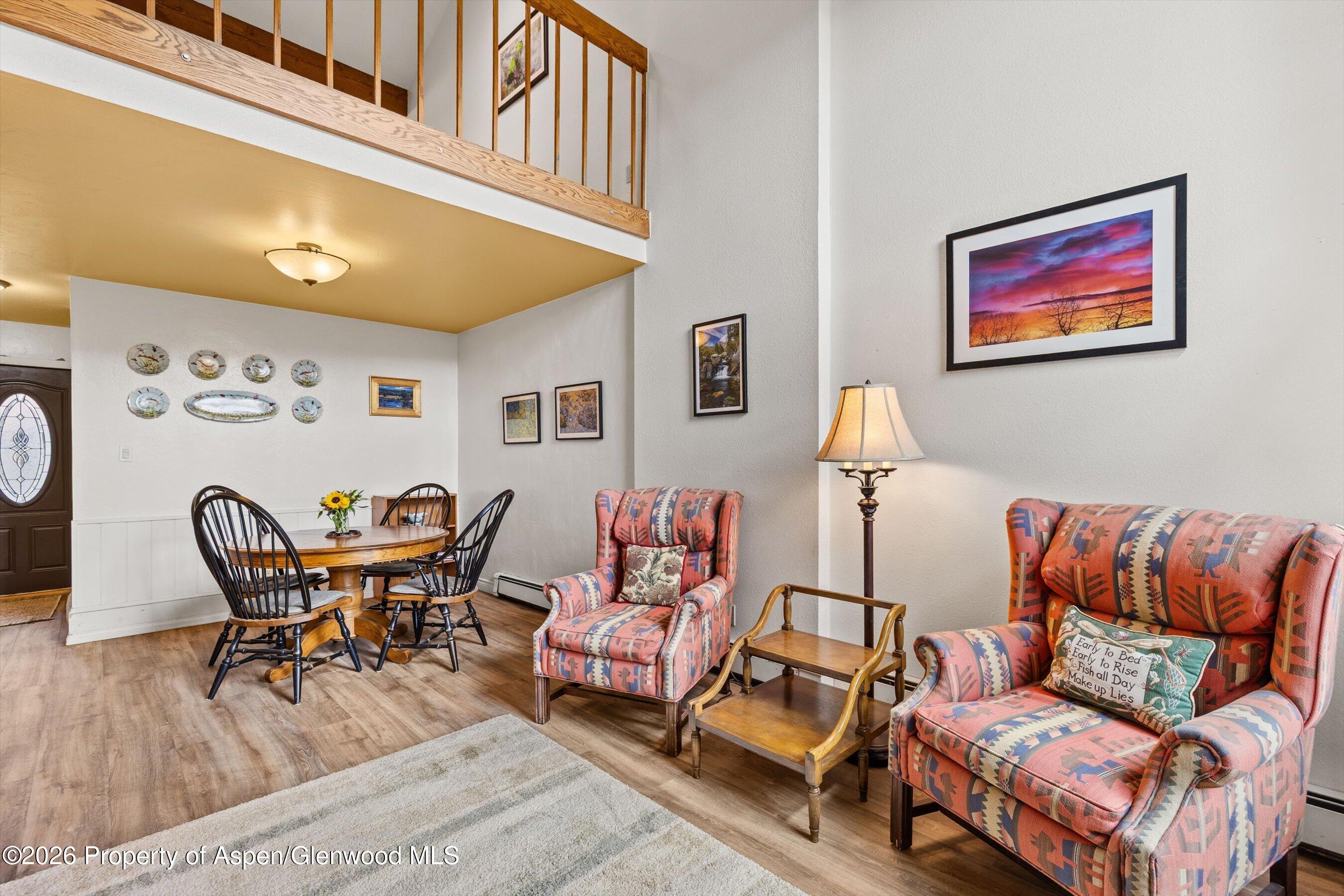 24 S Meadow View Court Property Photo 6