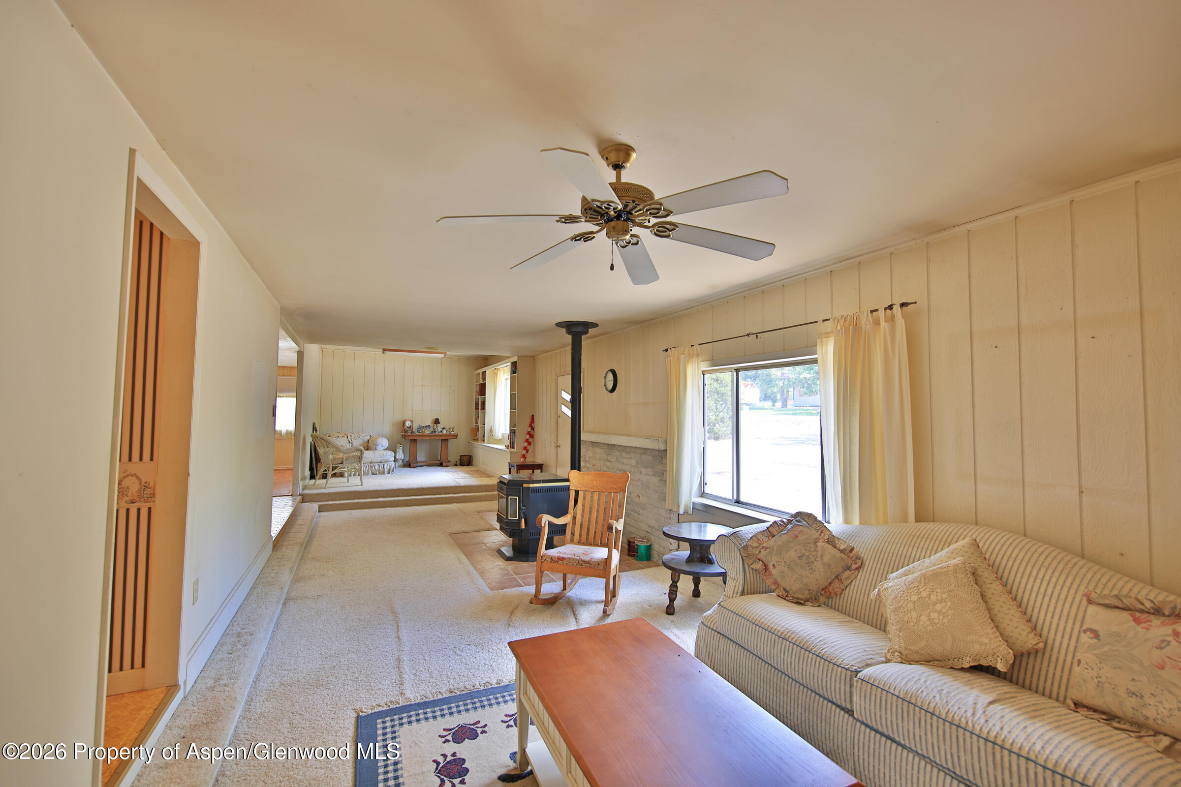 594 Nw 9th Street Property Photo 7
