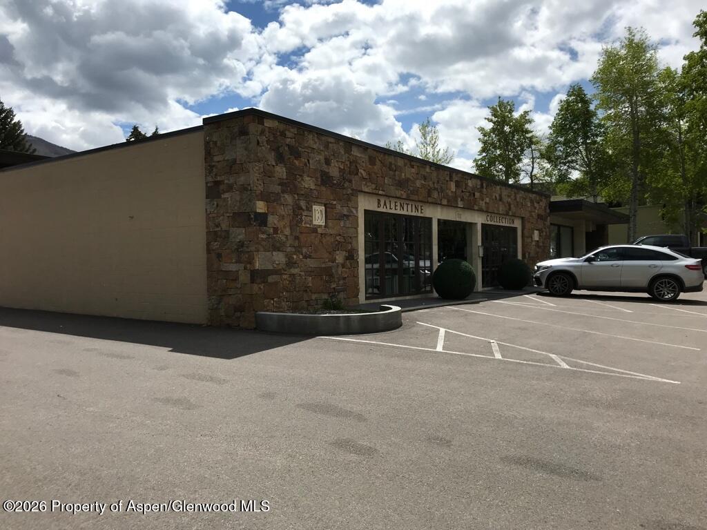113 Sage Way West Property Photo 3