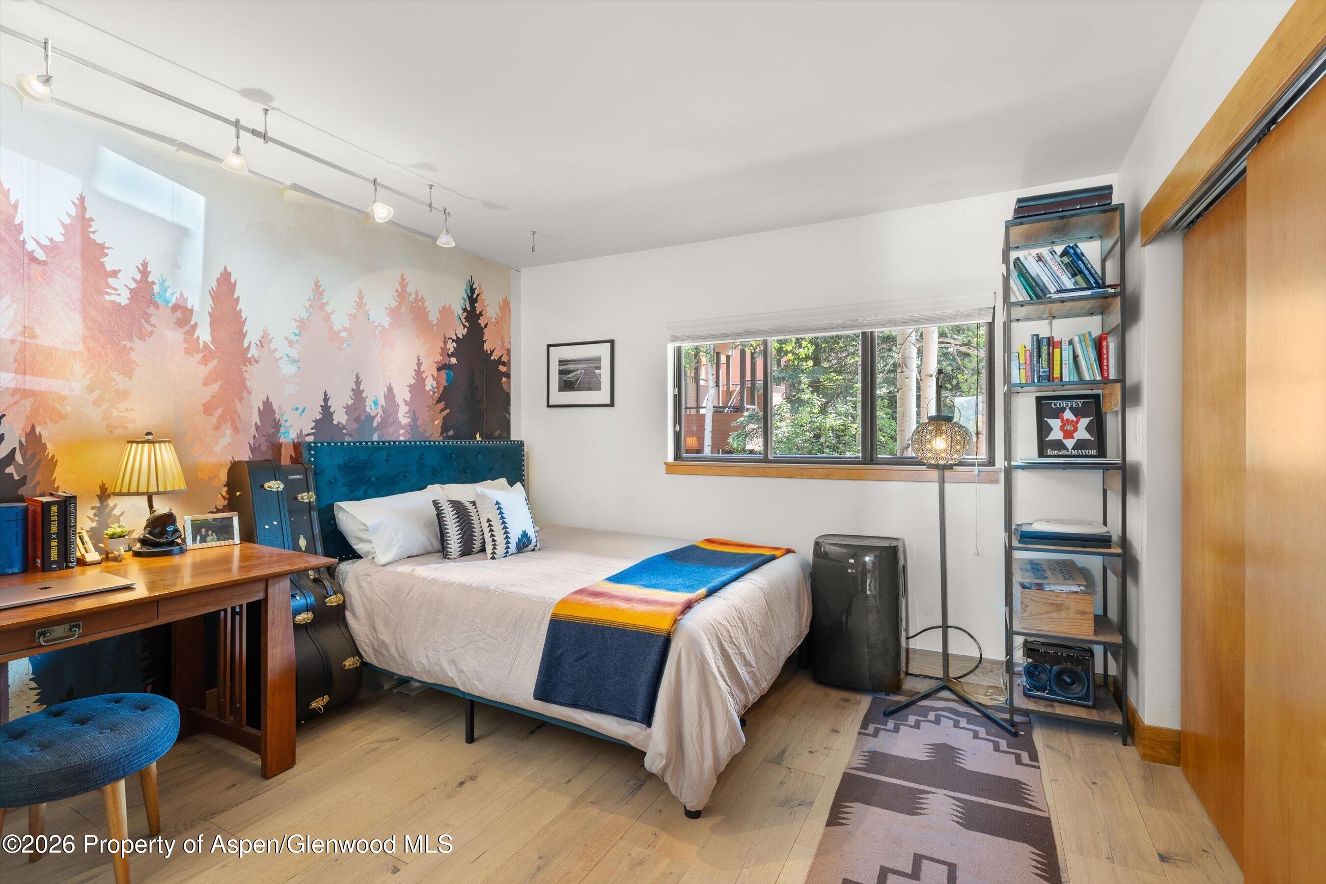 1221 Vine Street 1221 Property Photo 5