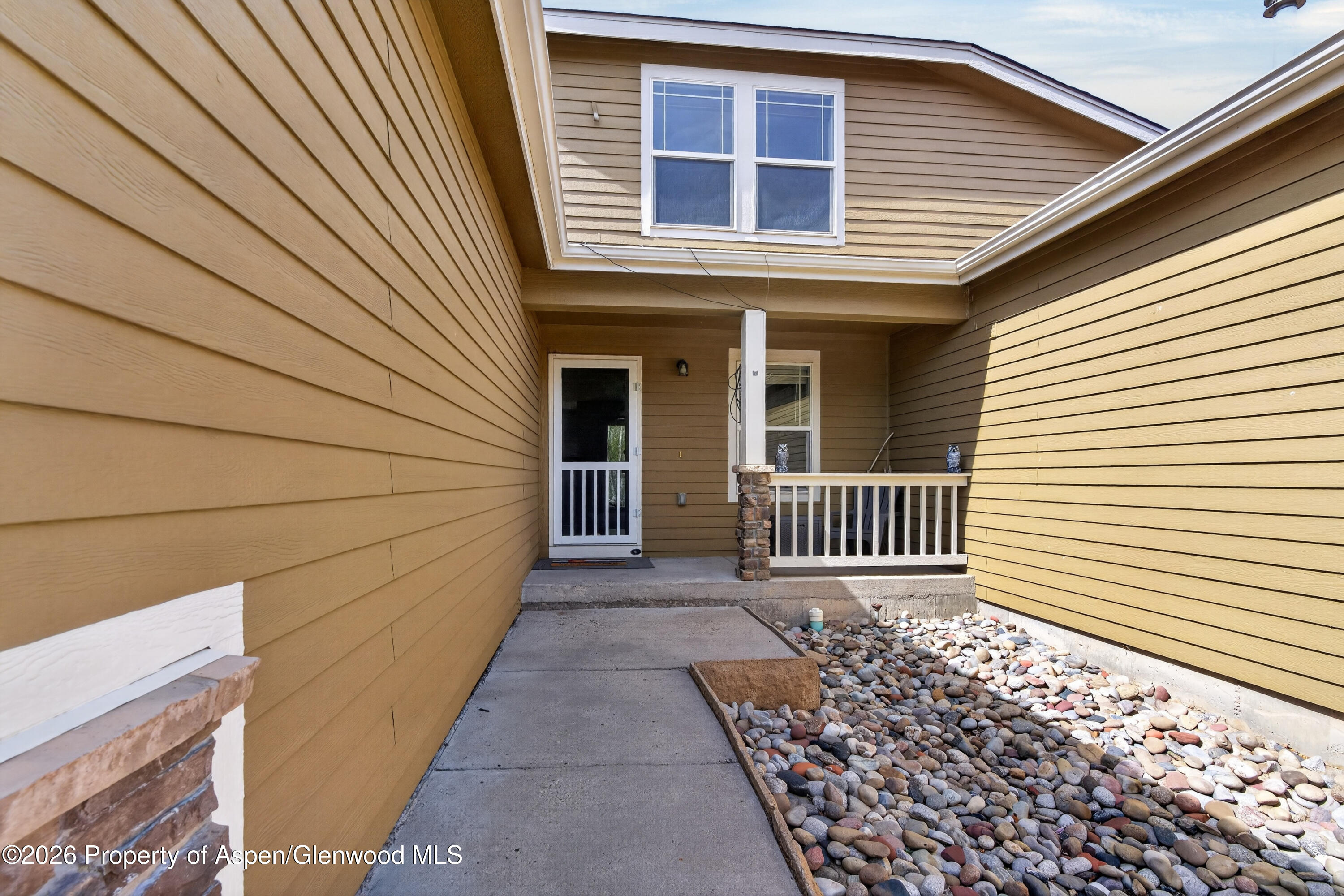 247 E Capital Court Property Photo 2