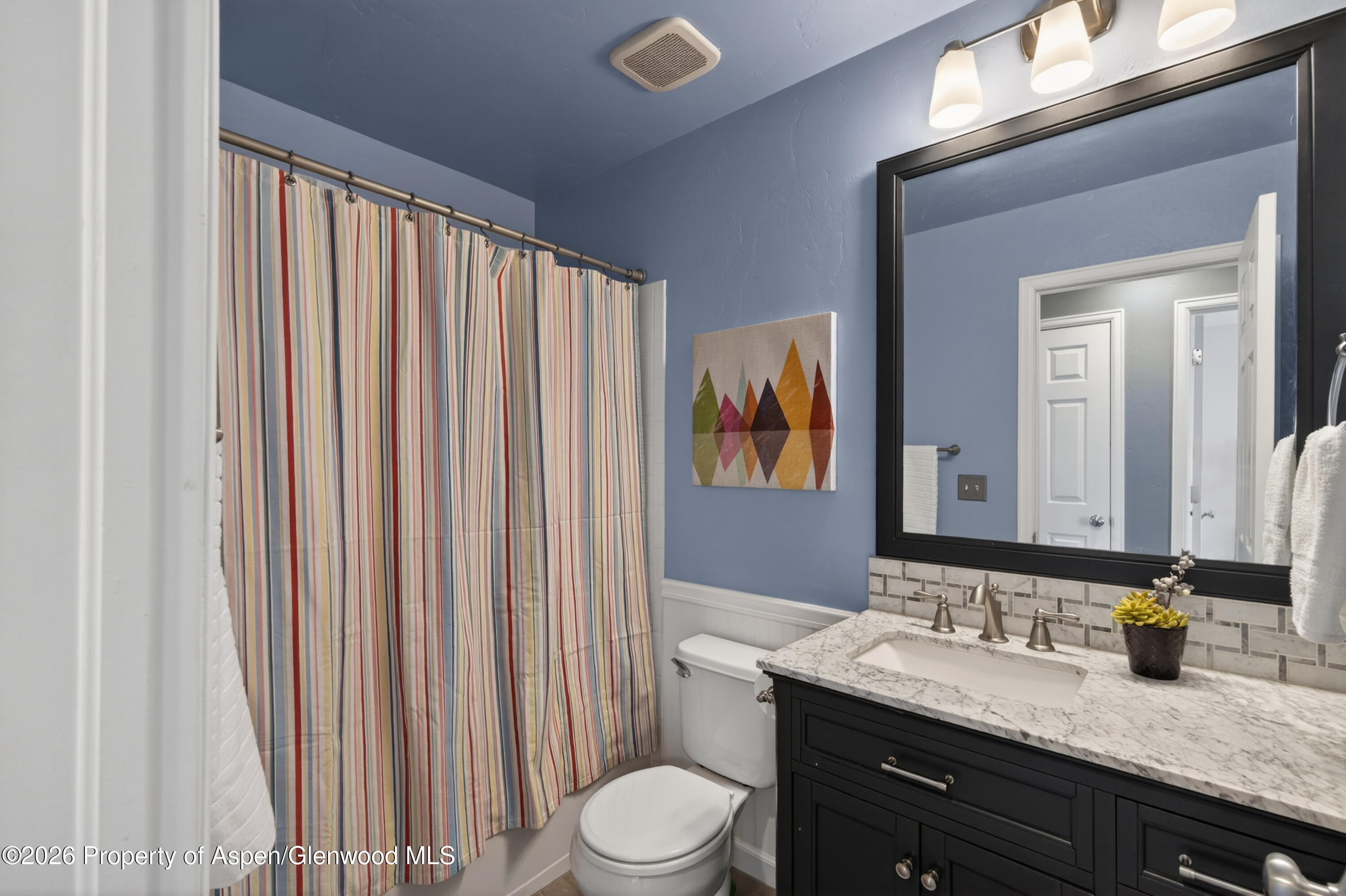 247 E Capital Court Property Photo 19