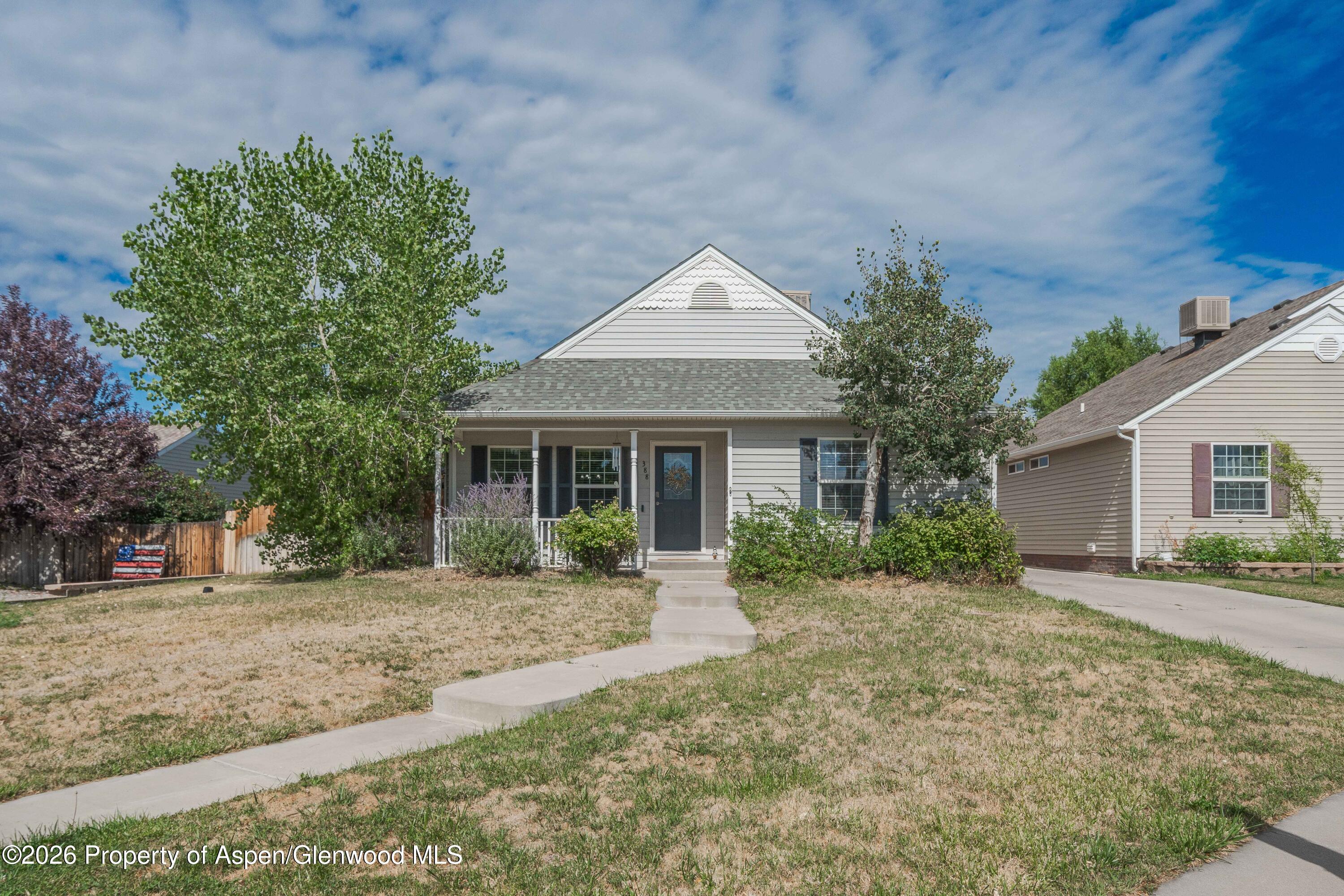 388 Columbine Drive Property Photo 1
