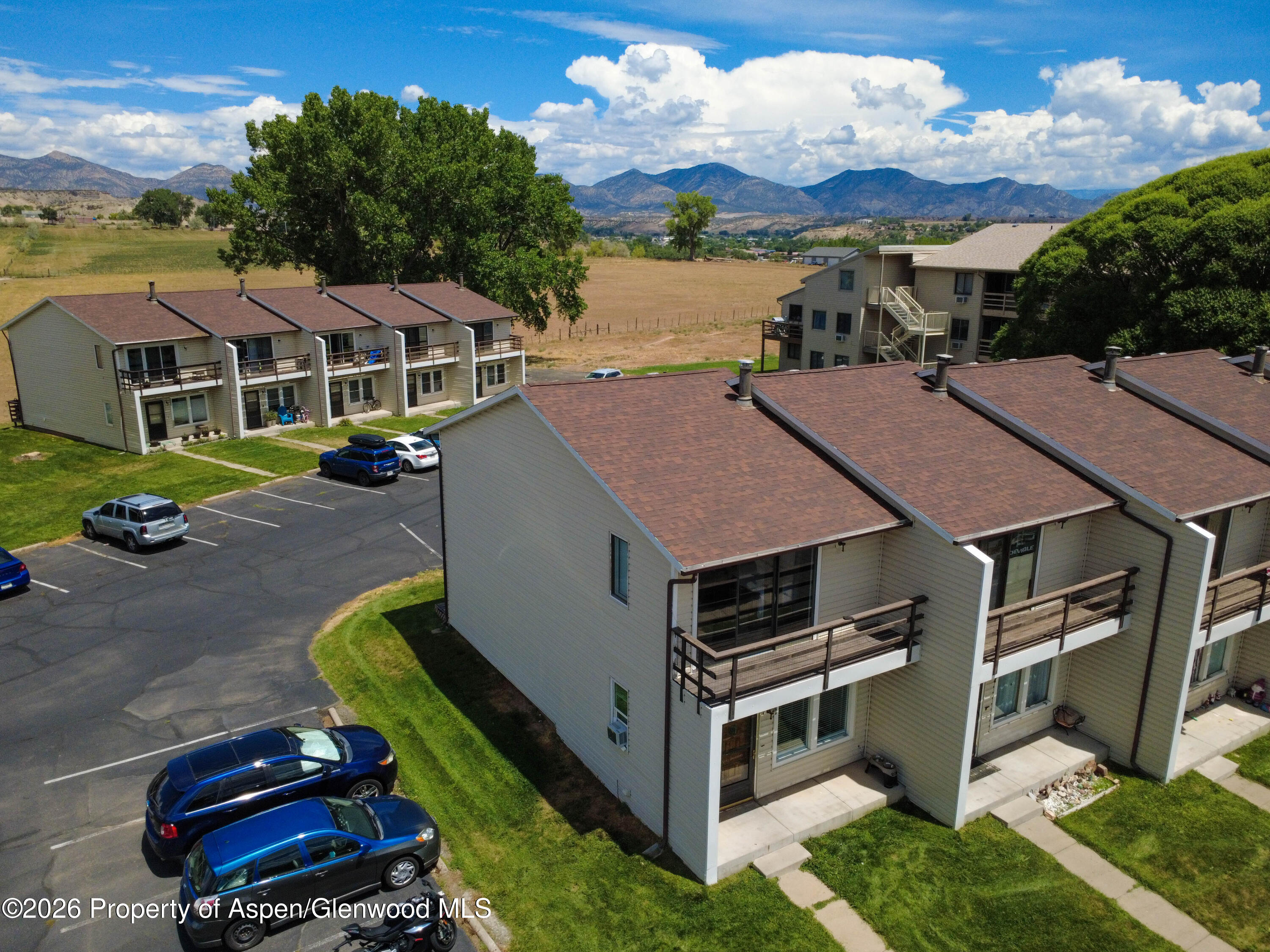 998 Wamsley Way Property Photo 1
