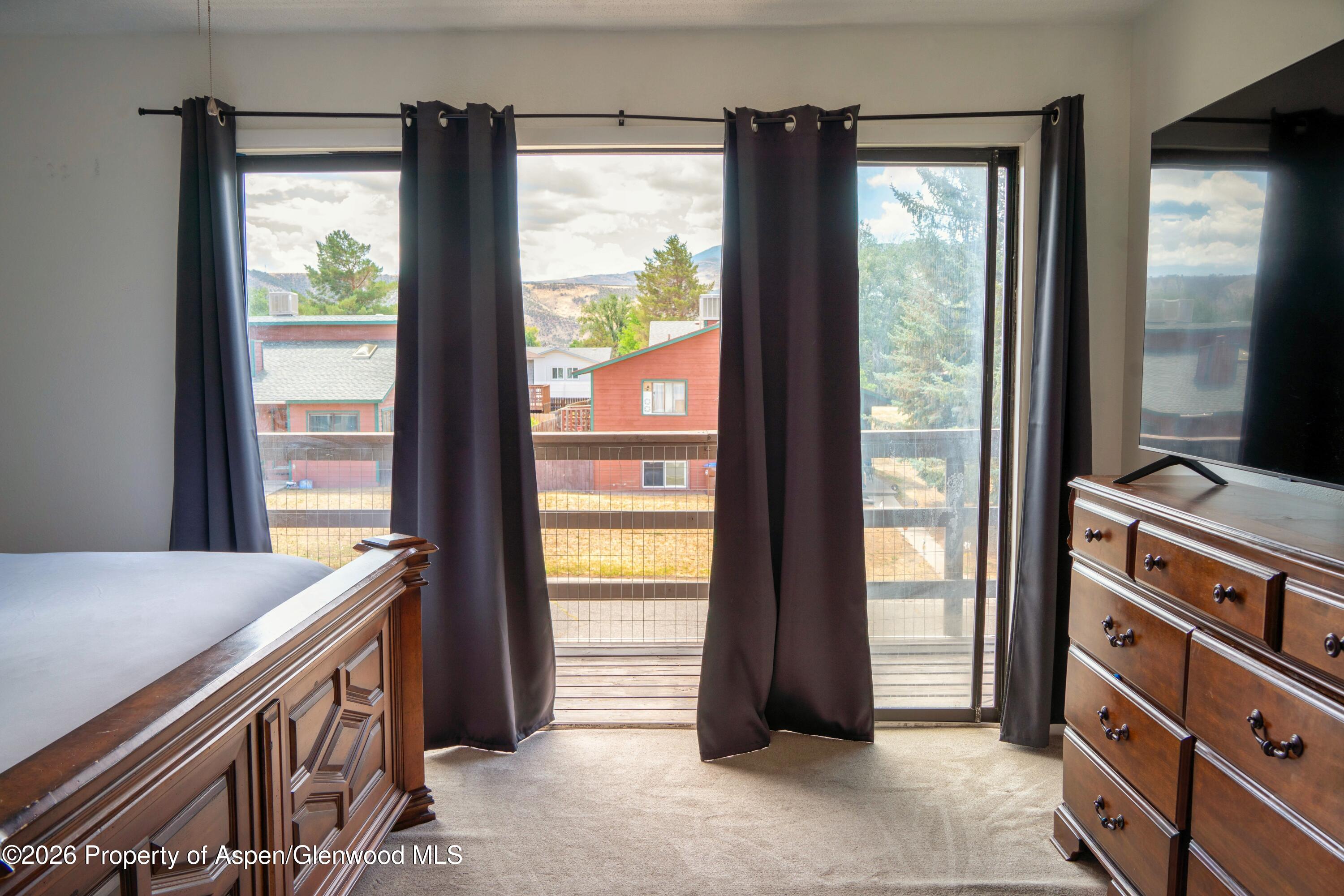 998 Wamsley Way Property Photo 12