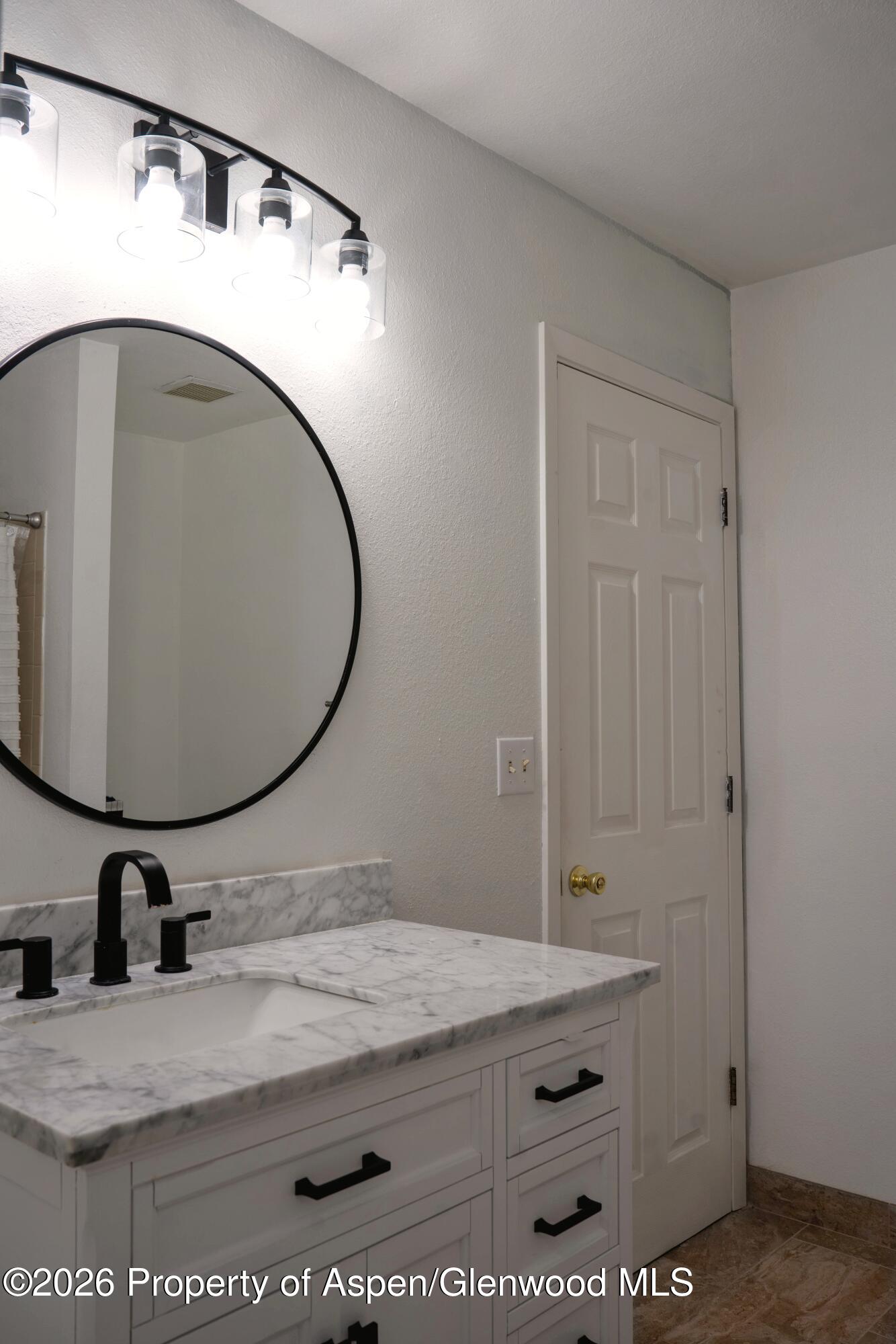 998 Wamsley Way Property Photo 15