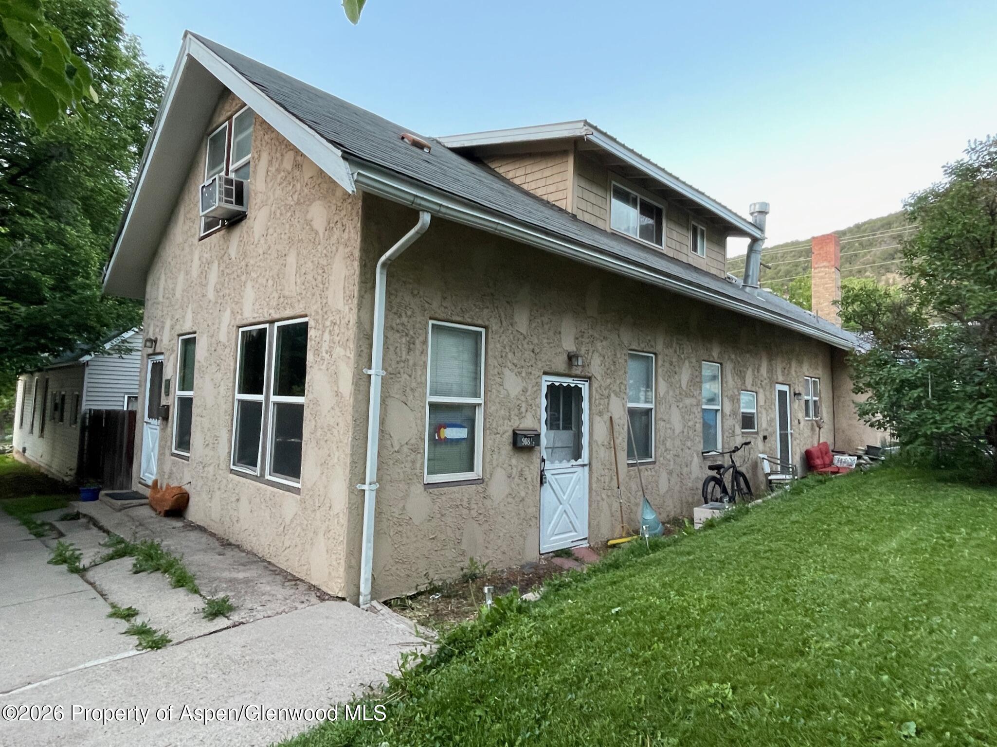908 & 910 Blake Avenue Property Photo 2