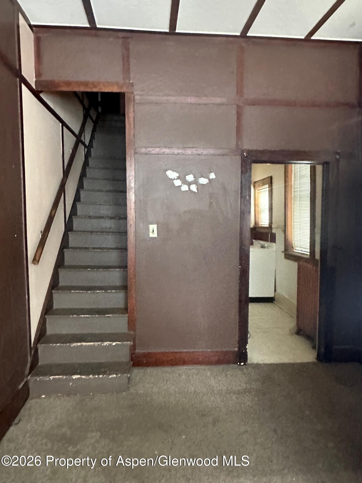 908 & 910 Blake Avenue Property Photo 16