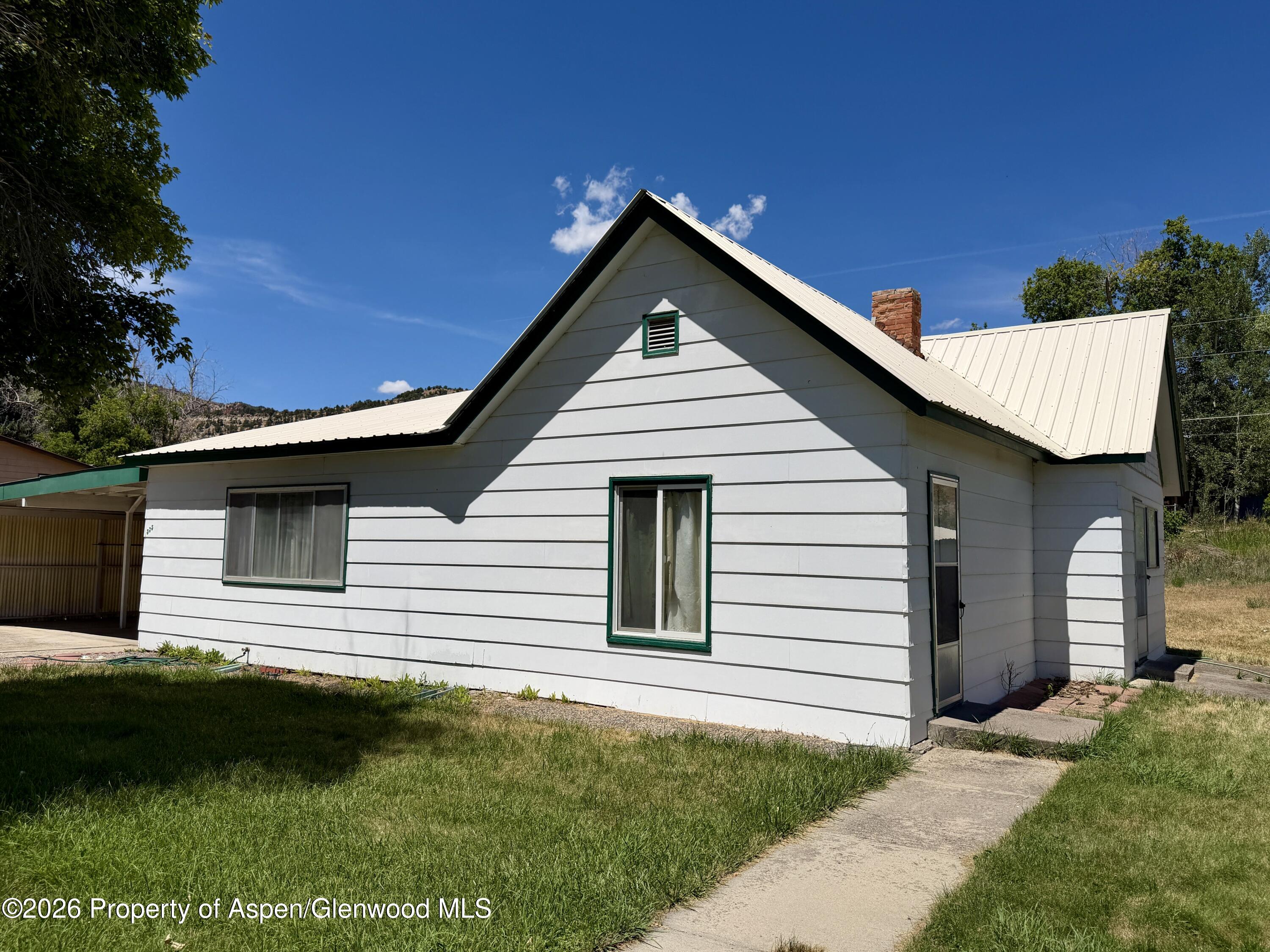 535 4th Street Property Photo 1