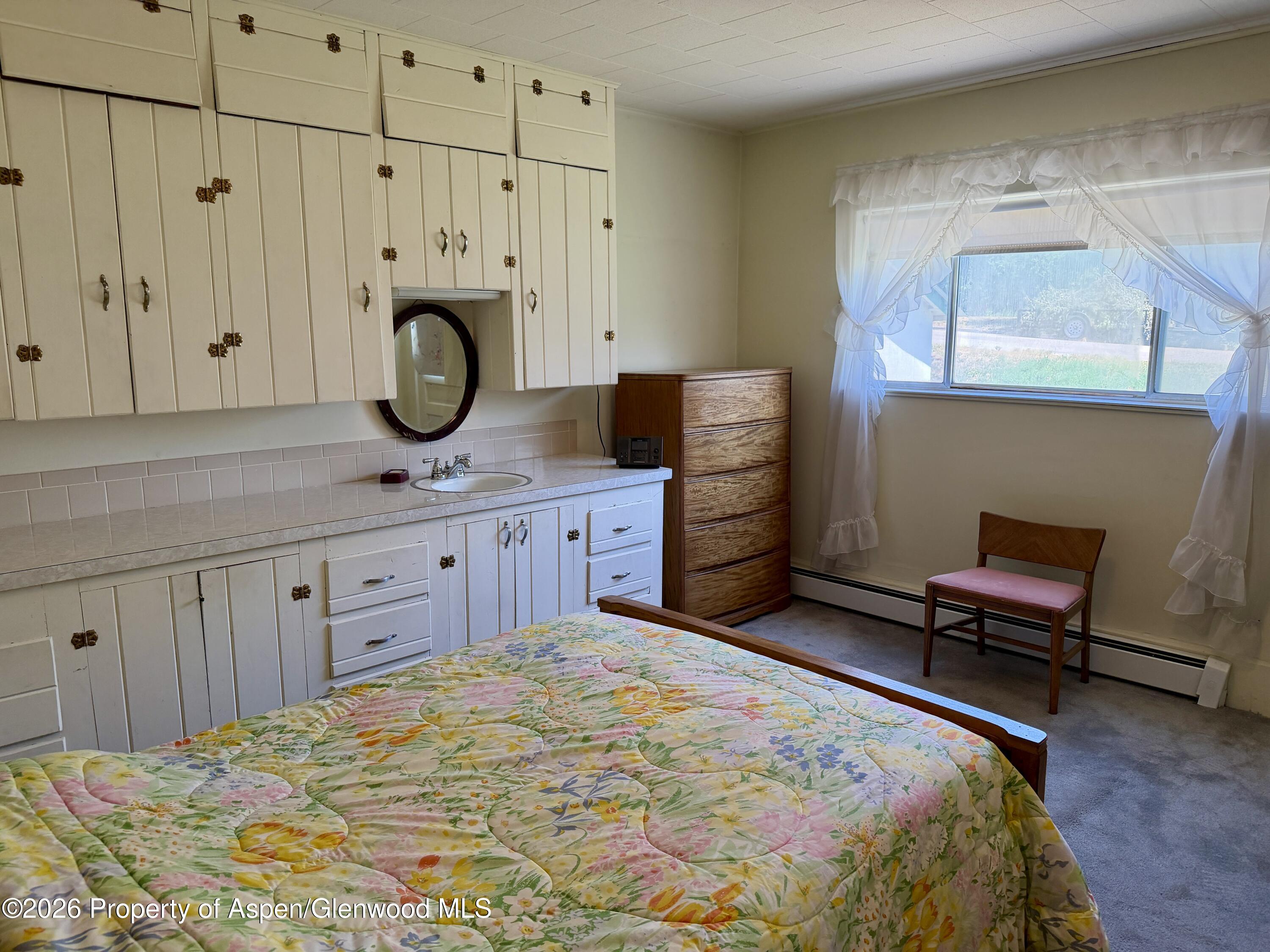 535 4th Street Property Photo 8